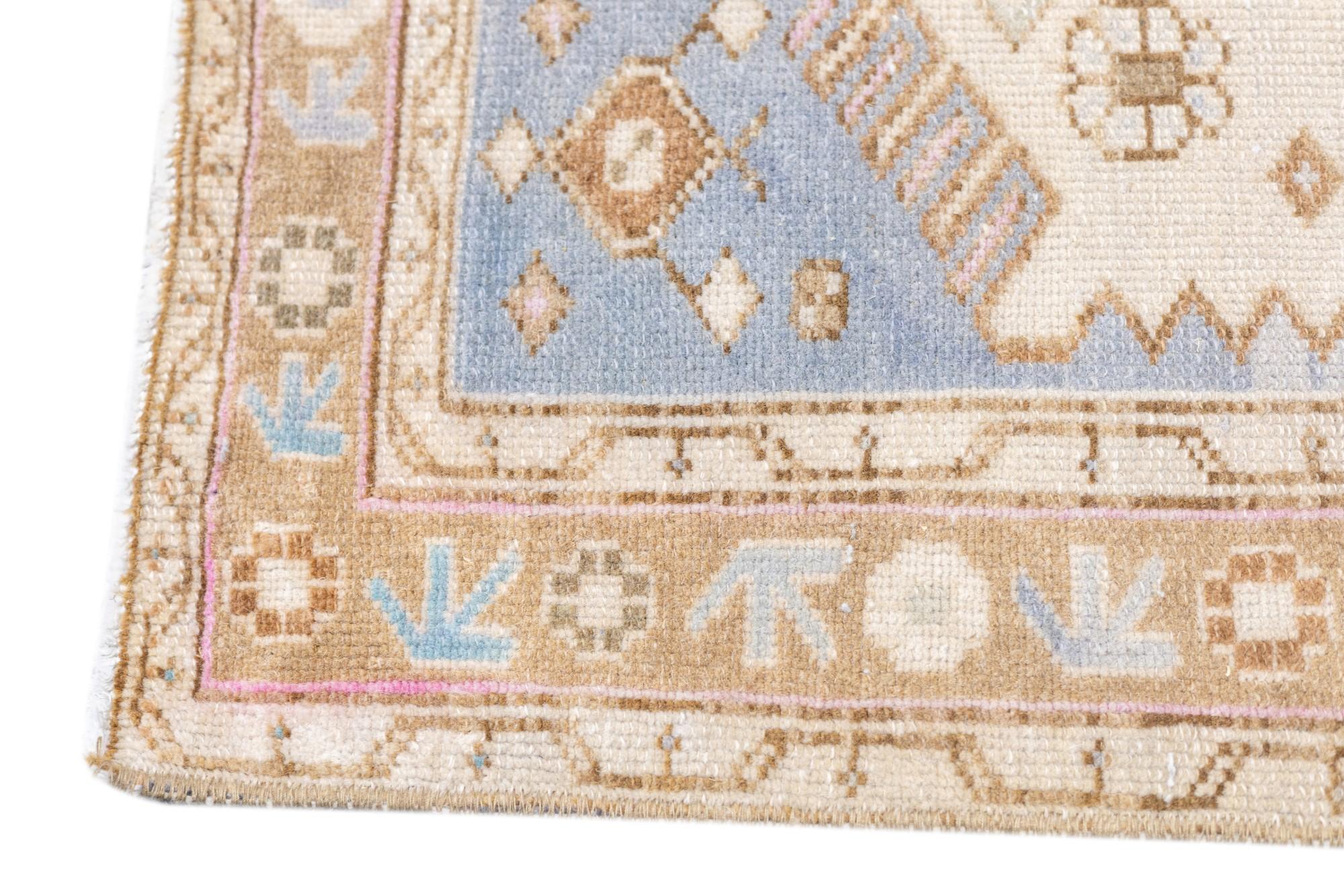 Malayer-Teppich im Vintage-Stil 3'2'' x 4'8'' (Wolle) im Angebot
