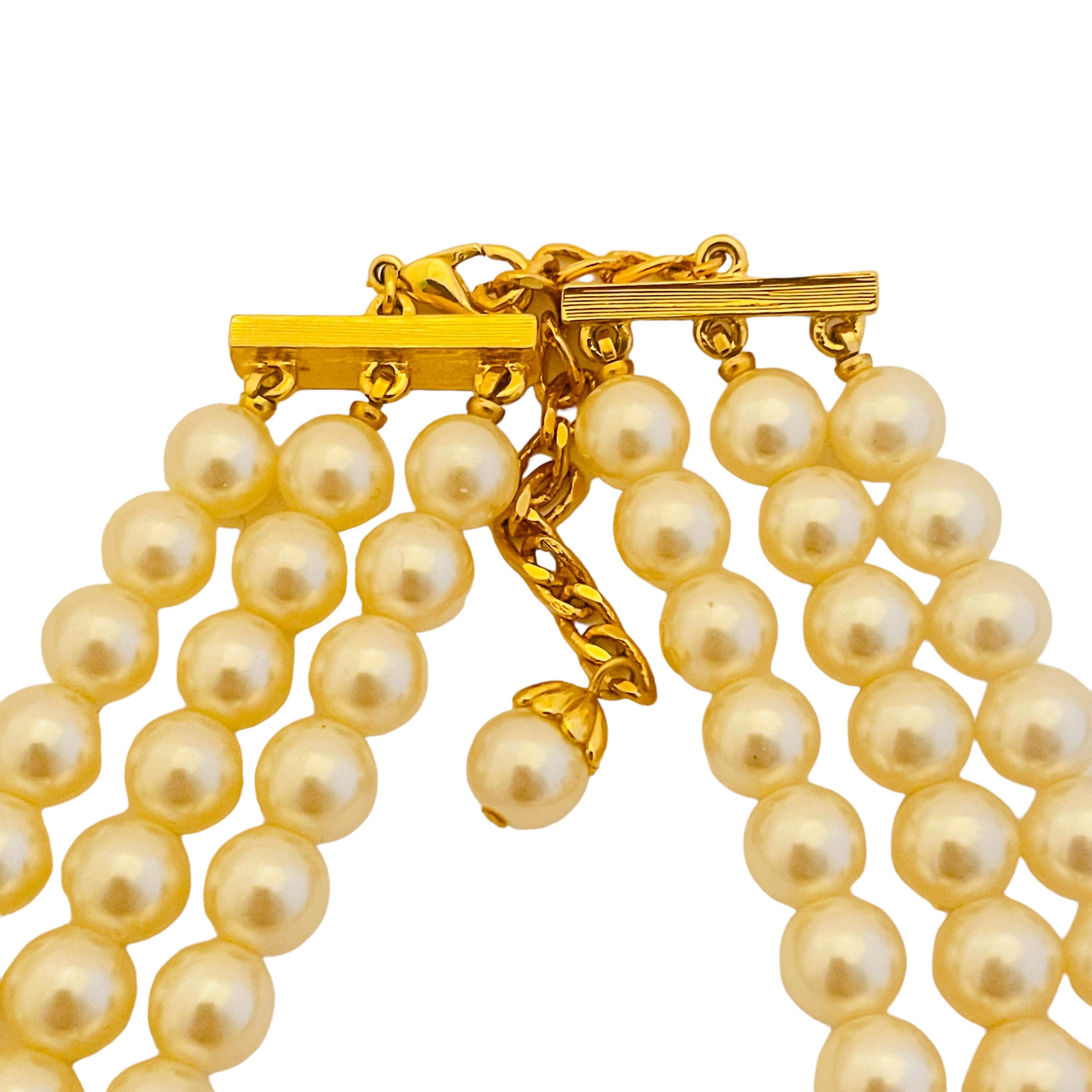Vintage maltese cross pearls gold choker designer runway necklace In Good Condition For Sale In Palos Hills, IL
