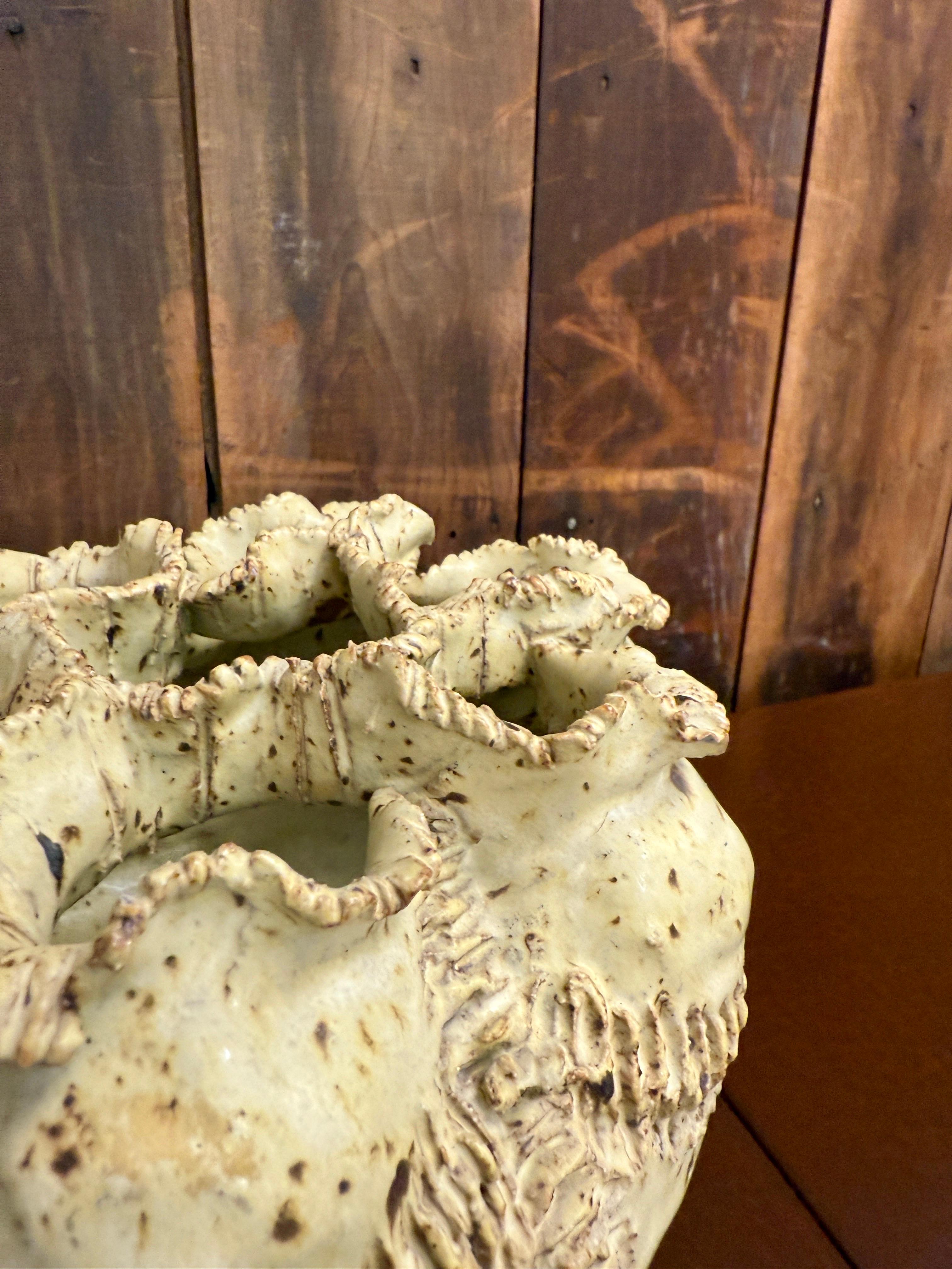 Céramique Vase maltais vintage en faïence fabriqué à la main en vente
