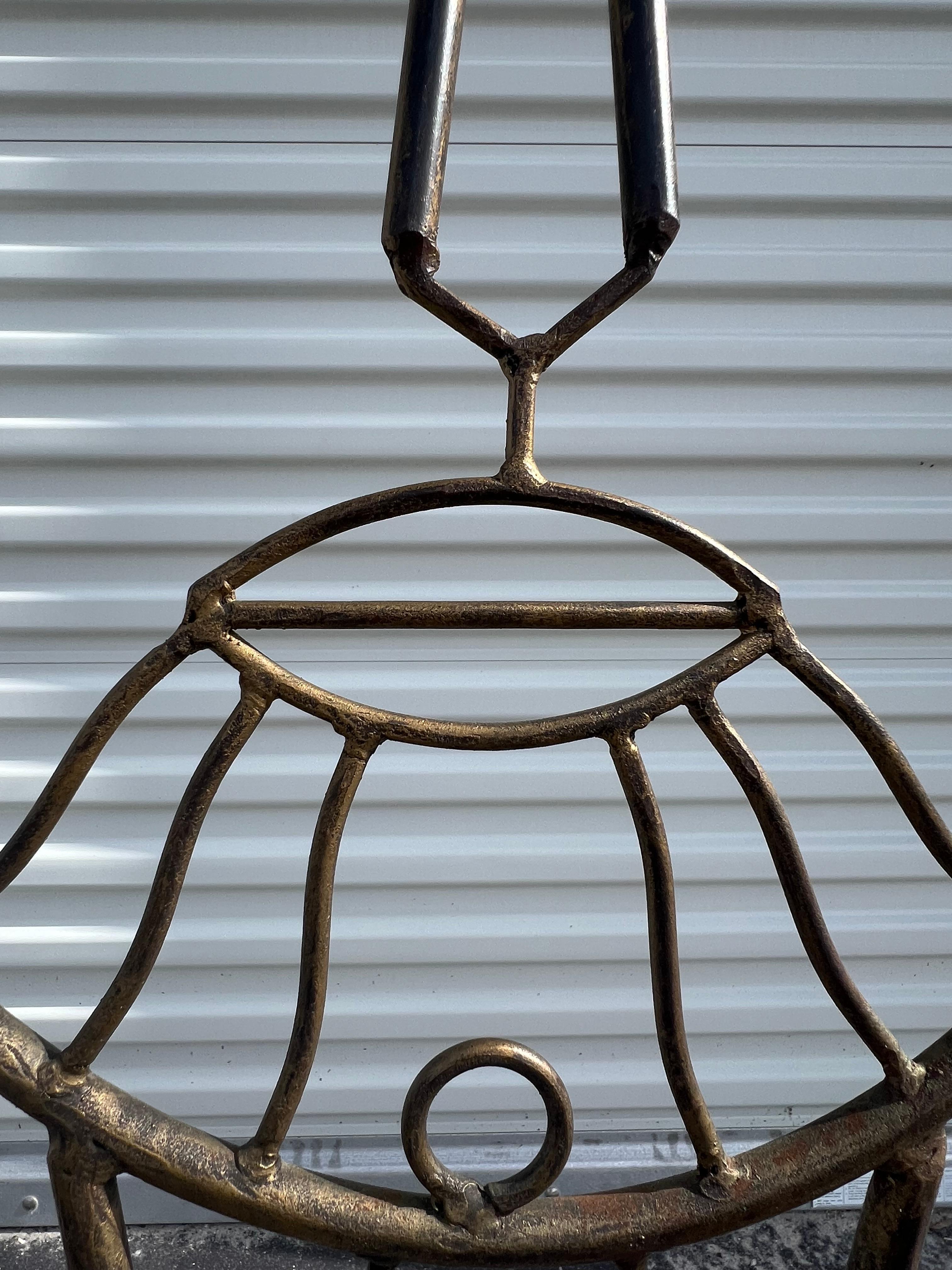 Vintage Mann und Frau Pop Art Stühle Heavy Iron Bronze Finish 1980's Skurrile im Angebot 4