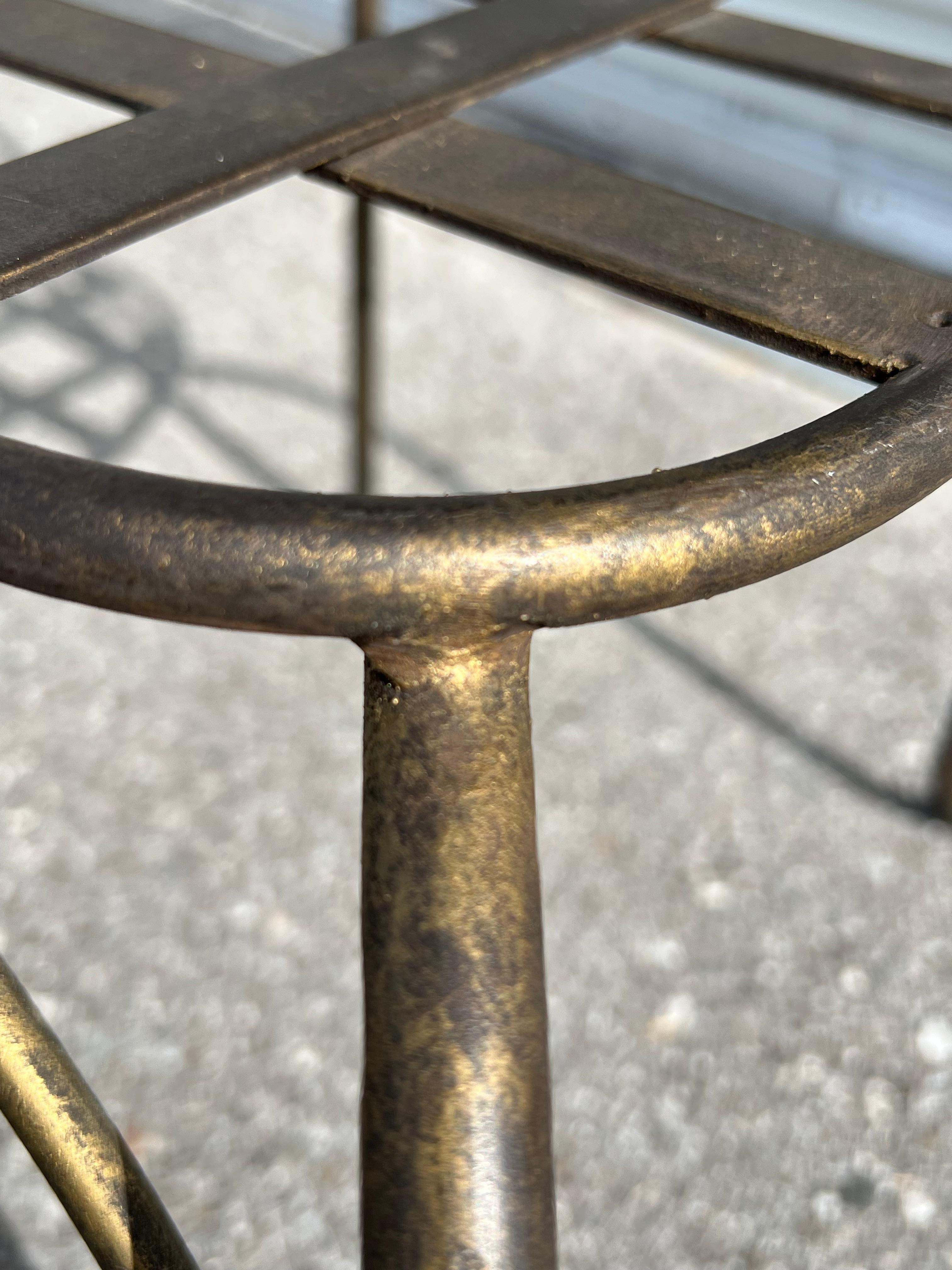 Vintage Mann und Frau Pop Art Stühle Heavy Iron Bronze Finish 1980's Skurrile im Angebot 10
