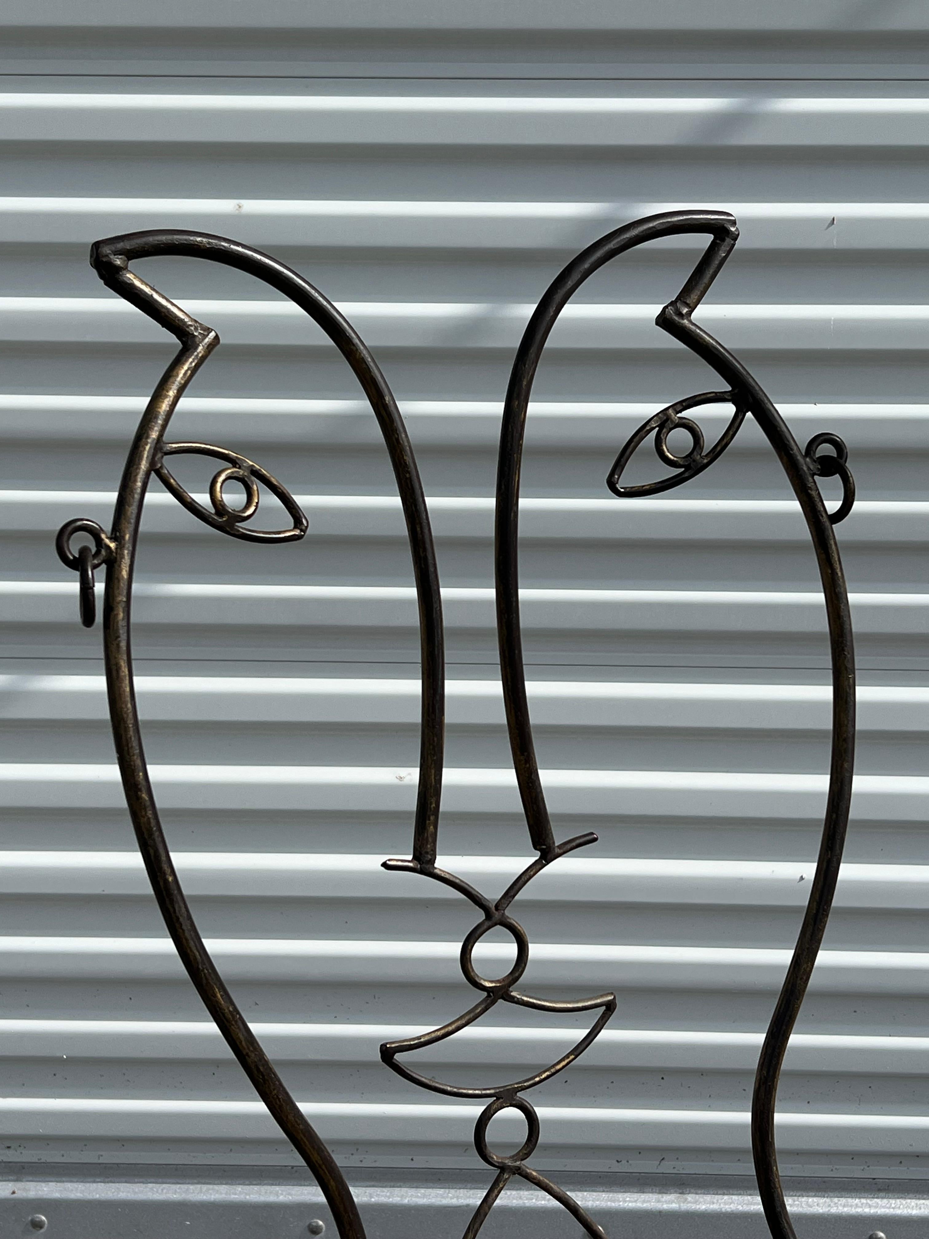 Vintage Mann und Frau Pop Art Stühle Heavy Iron Bronze Finish 1980's Skurrile (Mexikanisch) im Angebot