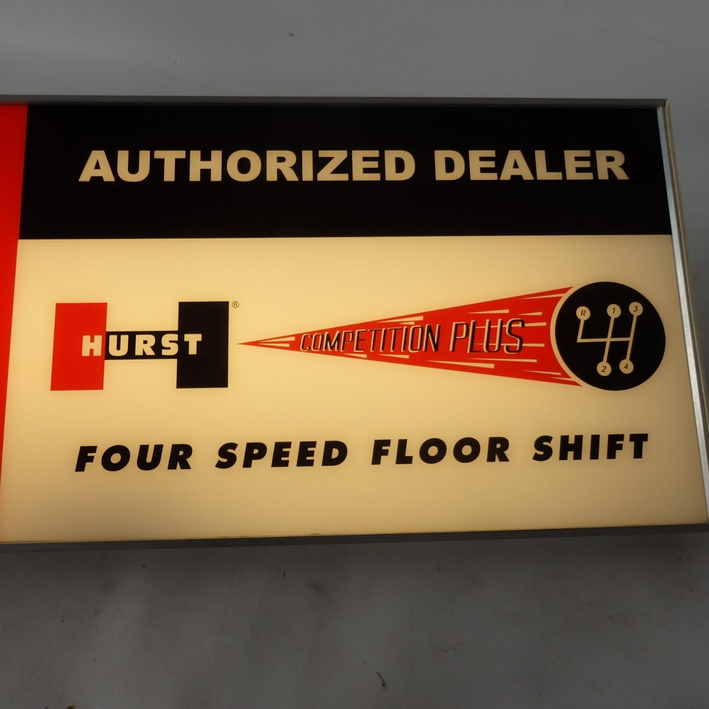 Vintage Man Cave Hurst Muscle Car Advertising Back Lit with Clock In Good Condition In Ferndale, MI