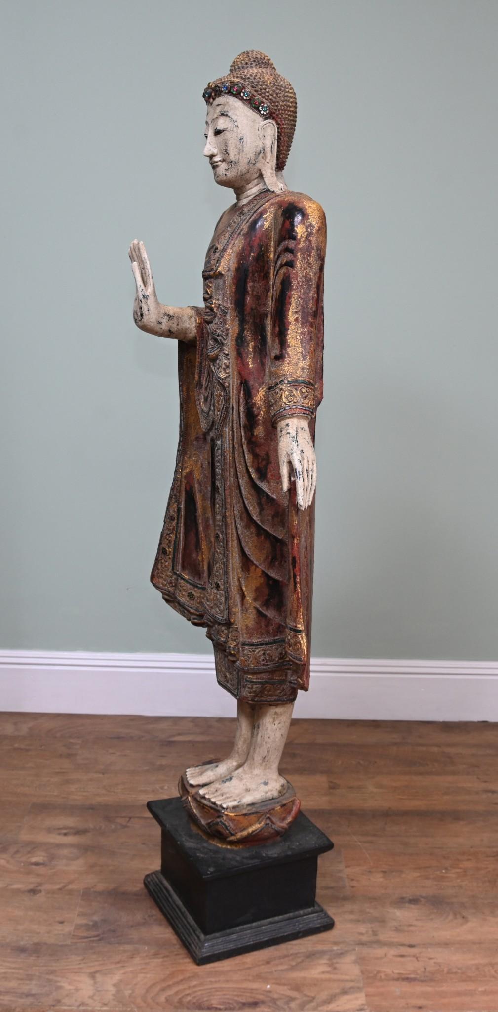 Mandalay-Buddha-Statue im Vintage-Stil, stehende burmesische buddhistische Kunst 1930 5