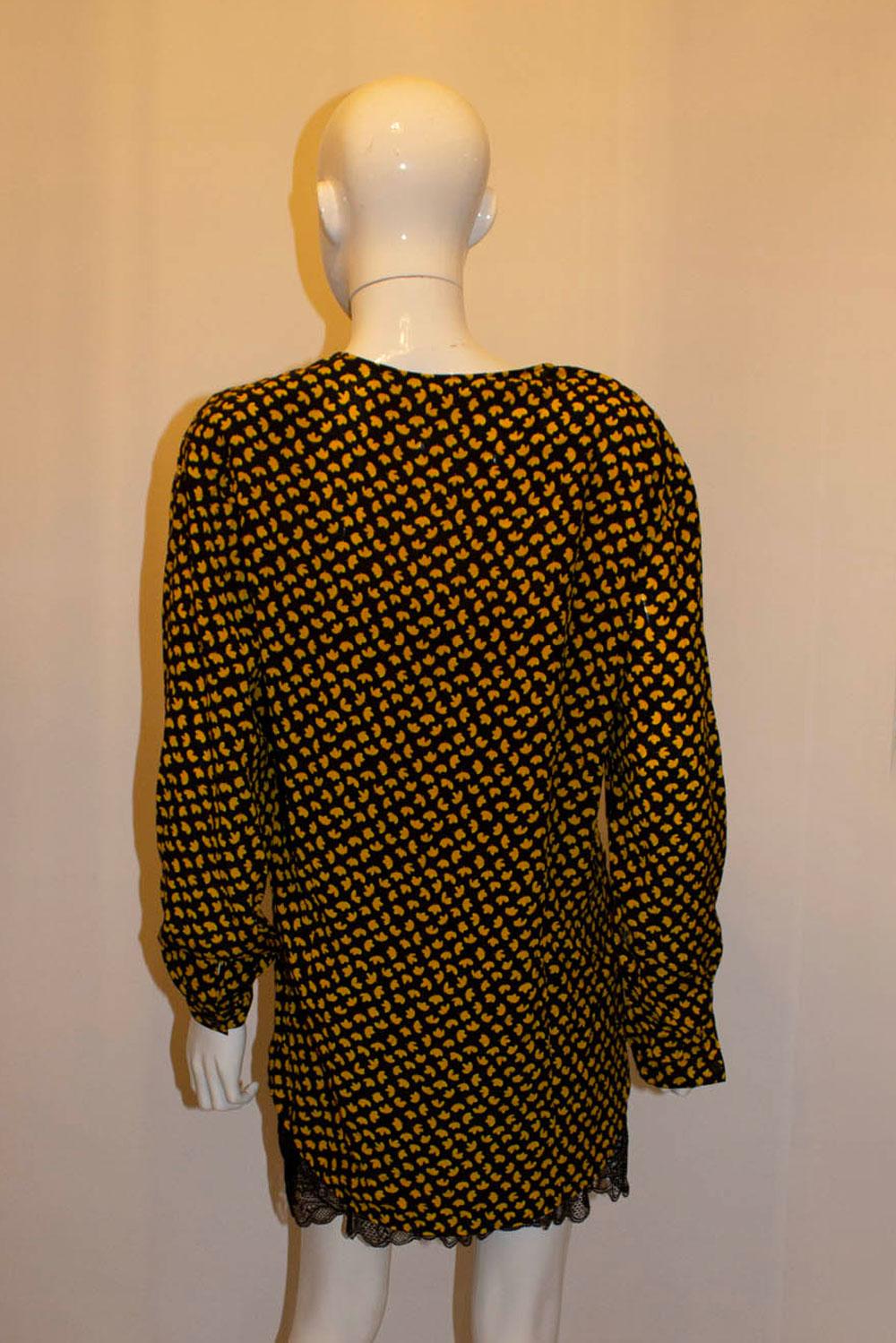Women's Vintage Mani Yellow  and Black Leaf Print Silk Blouse For Sale