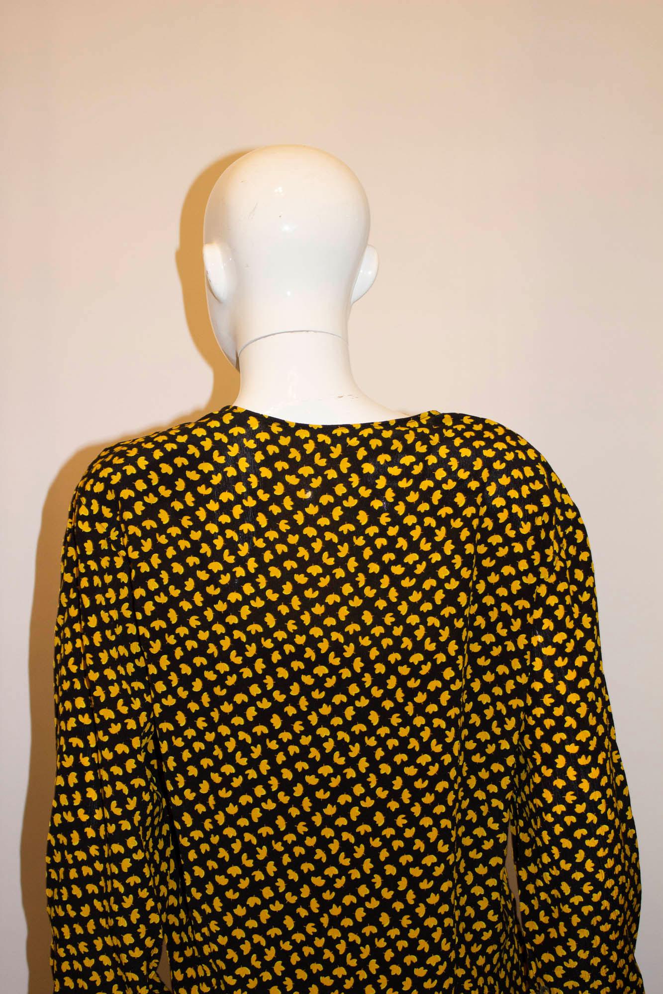 Vintage Mani Yellow  and Black Leaf Print Silk Blouse For Sale 1