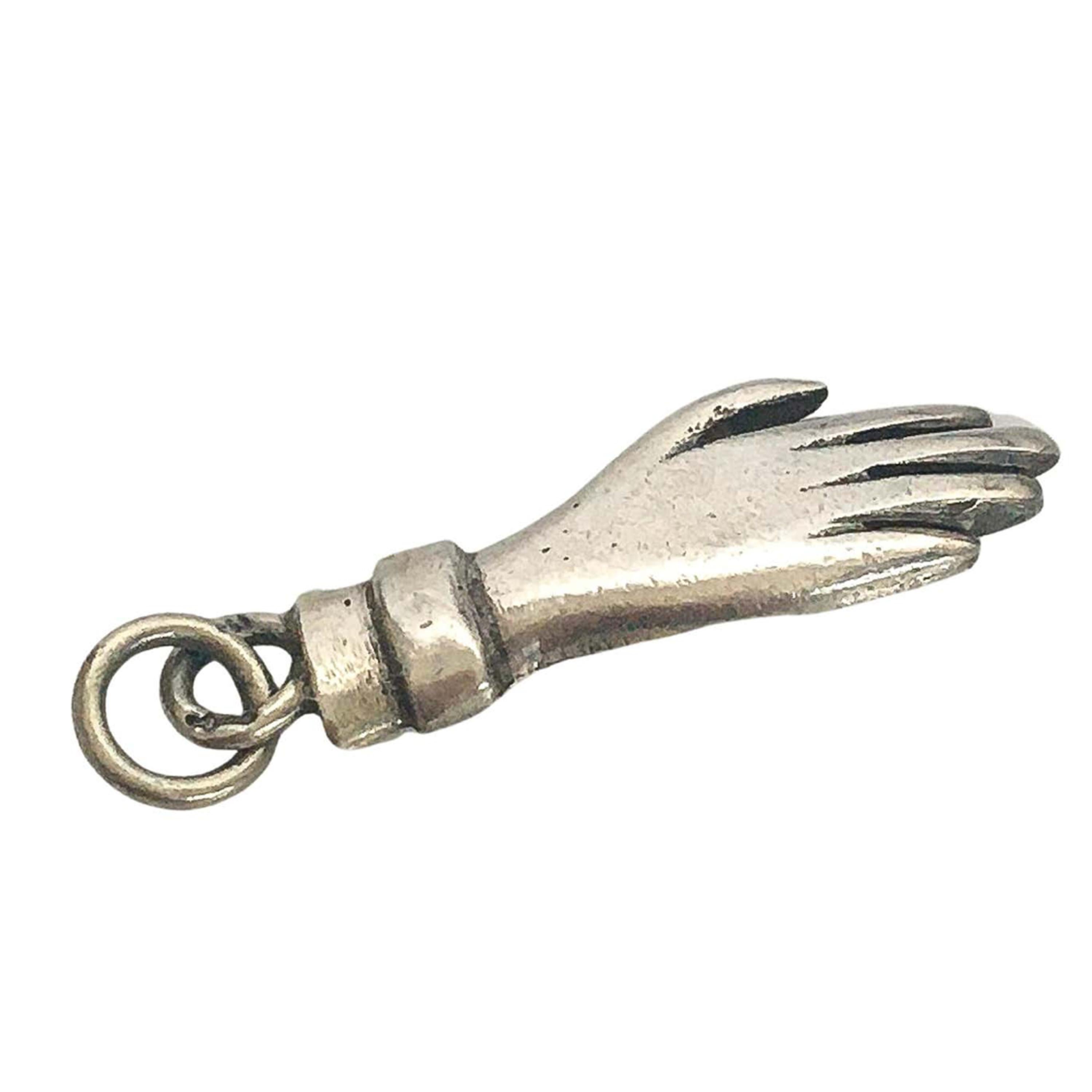 Vintage Mano Figa Sterling Silver Hand Charm Pendant In Good Condition In Rotterdam, NL