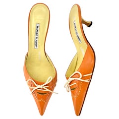 Vintage Manolo Blahnik Bow Orange Pointed Toe Kitten Heel Slip On Mules 41