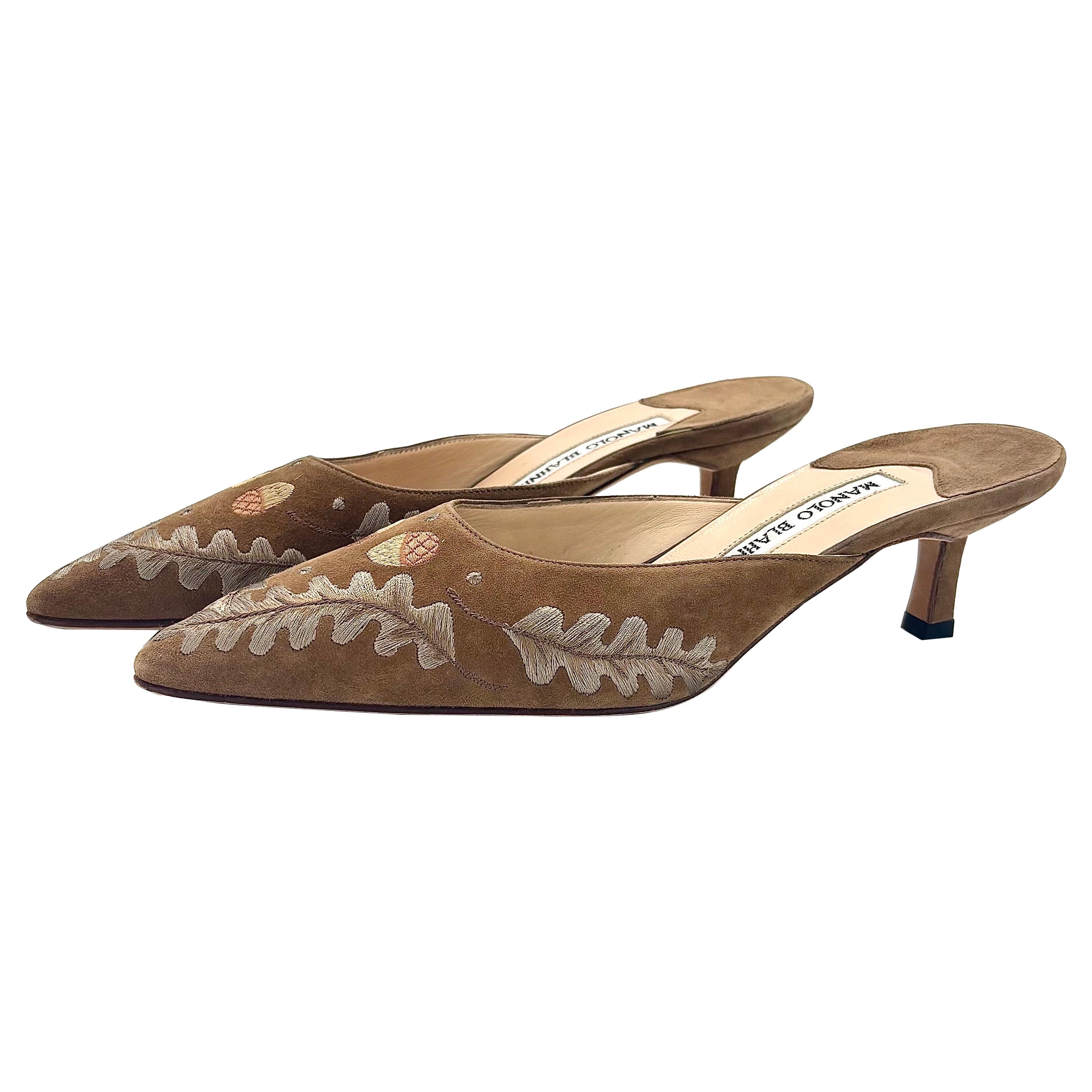 Pre-owned Manolo Blahnik Vintage Brown Suede Embroidered Pointed Toe Kitten Heel Mule 35.5