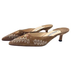 Vintage Manolo Blahnik Brown Suede Embroidered Pointed Toe Kitten Heel Mule 35.5