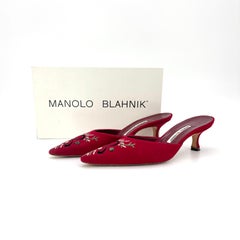 Vintage Manolo Blahnik Embroidered Pointed Toe Kitten Heel Mules Pumps 39
