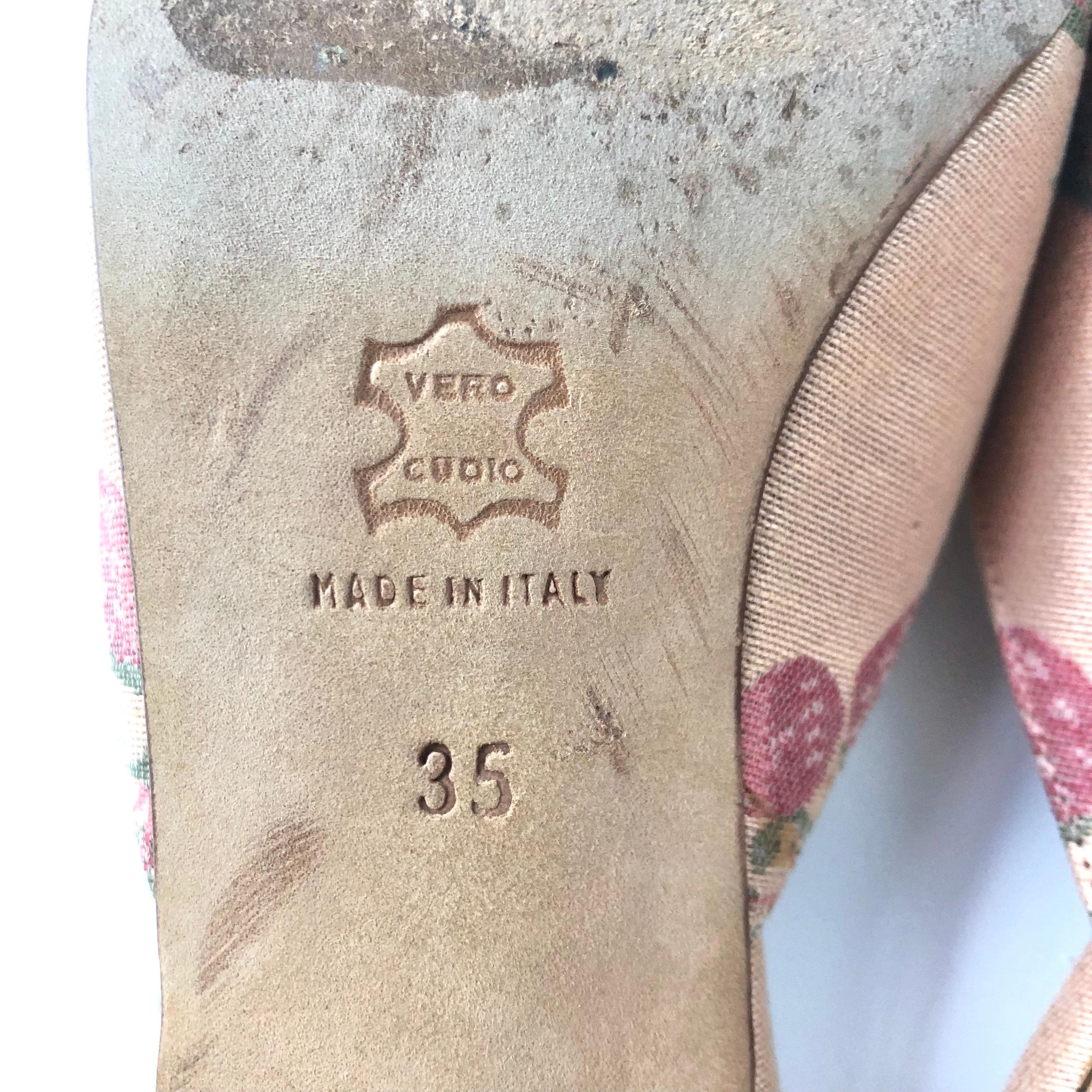 Vintage Manolo Blahnik Fruit Satin Pointed Toe Kitten Heel Mules Pumps 35 im Angebot 2