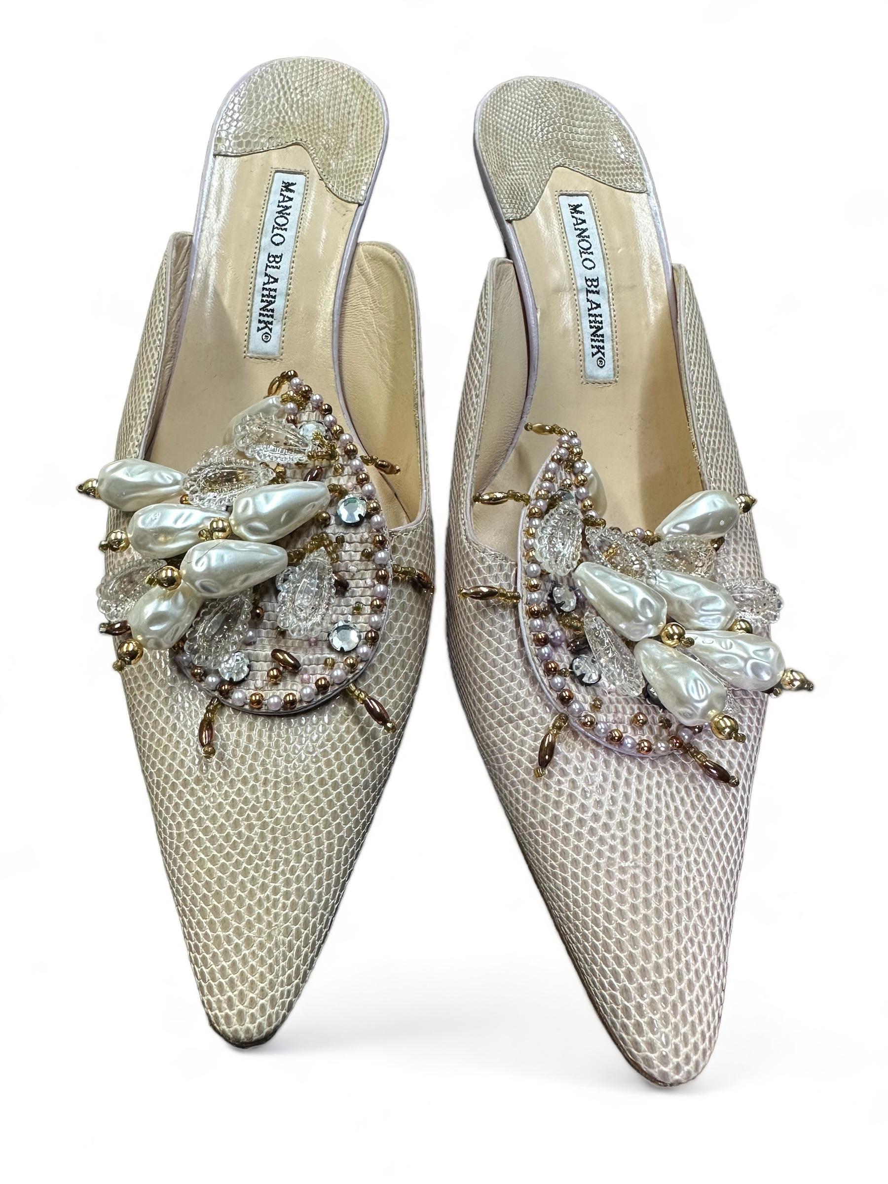 Vintage Manolo Blahnik Orientalia Lizard Embossed Mules Late 1990's size 40 1/2 In Excellent Condition For Sale In New York, NY