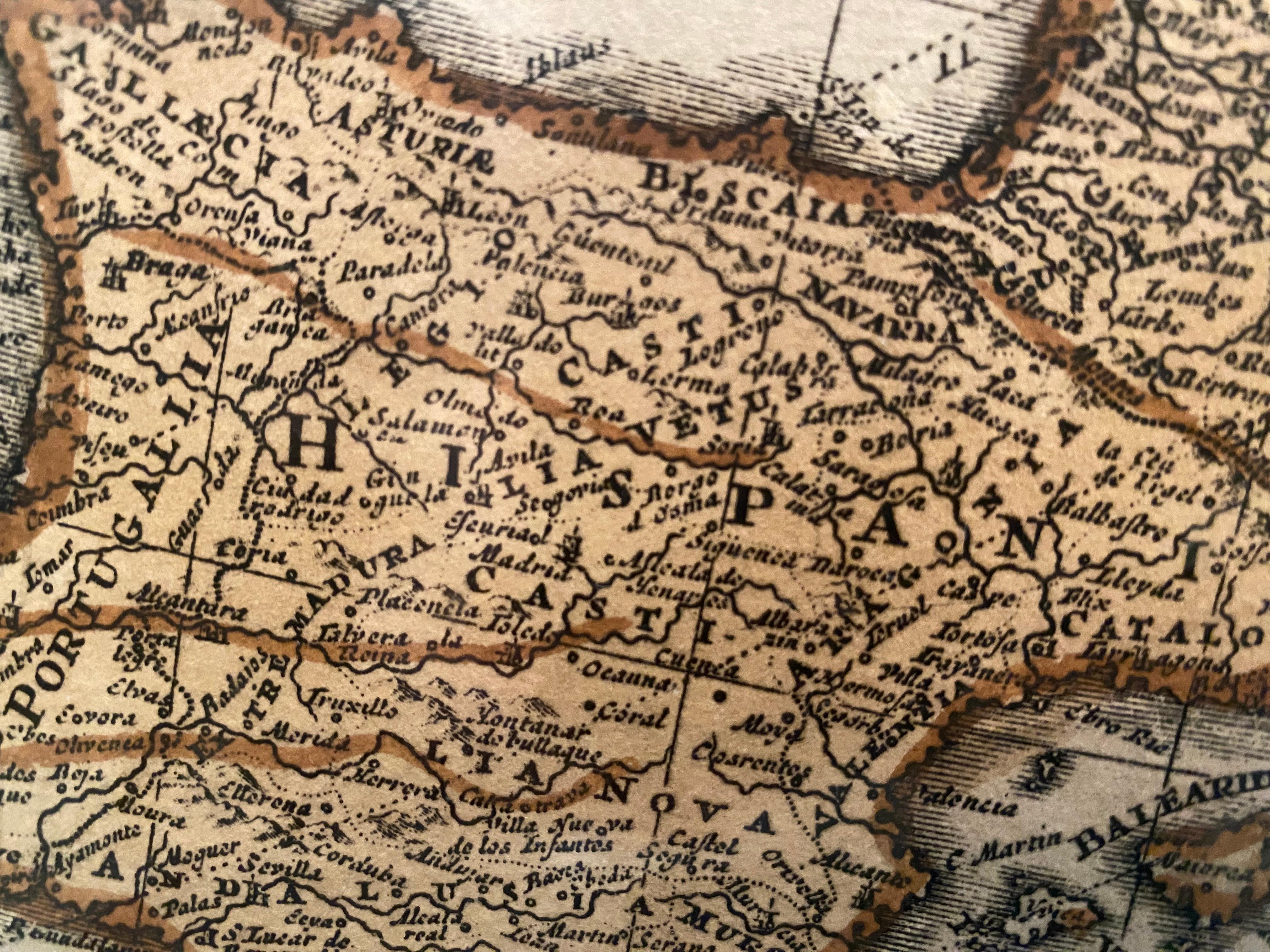 Mappa d'Europa d'epoca con cornice in Wood Freijo e rosette in ottone in vendita 3