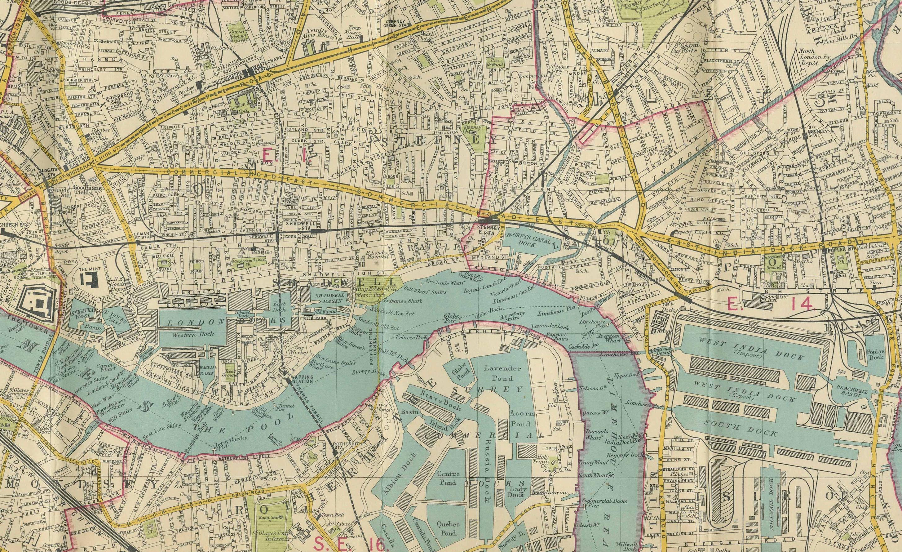 Papier Vintage Map of London - Bartholomew's Plan of Central London, c.1929 en vente