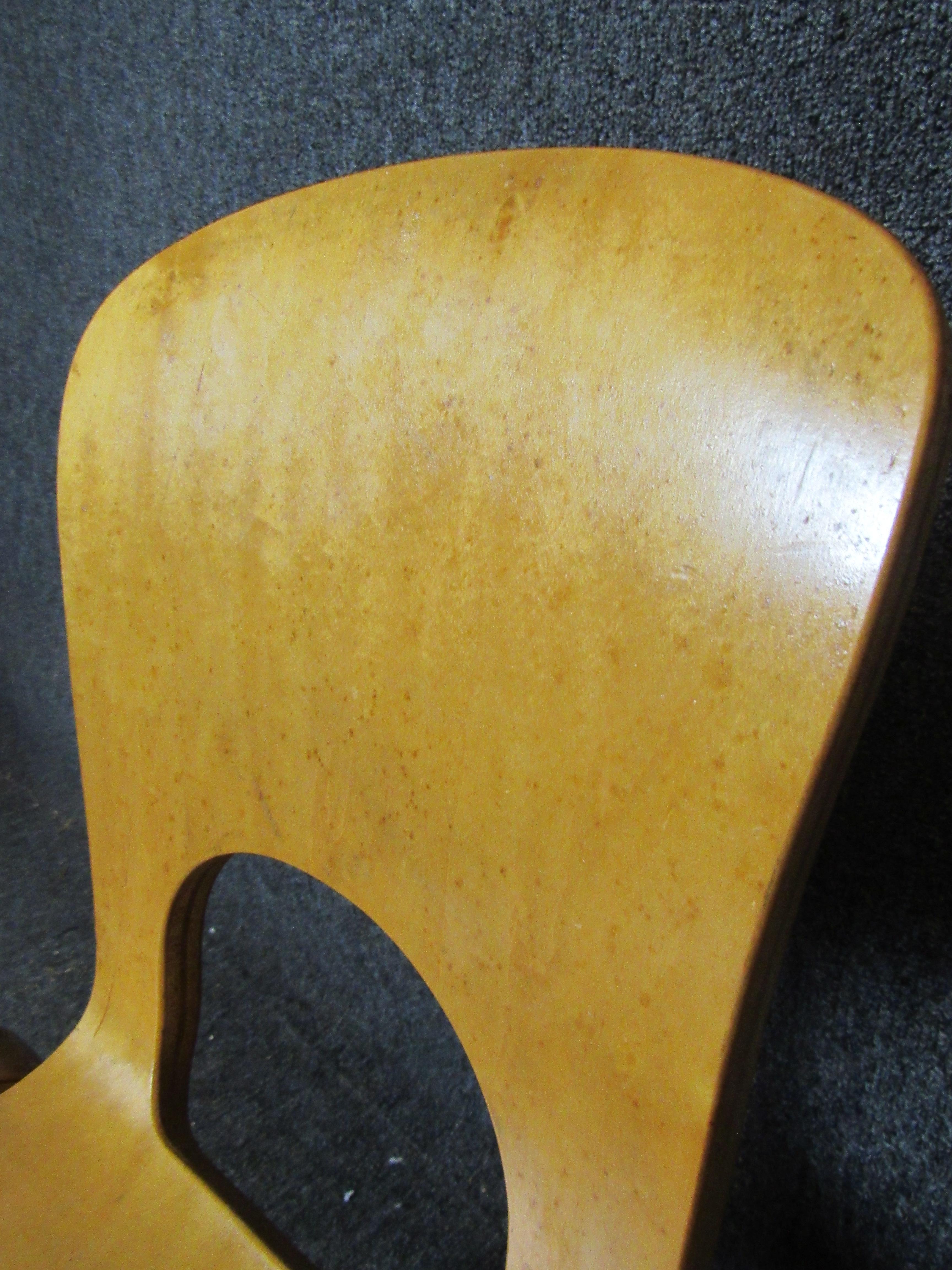 Vintage Maple Bentwood Woodcrest Children's Chairs 4