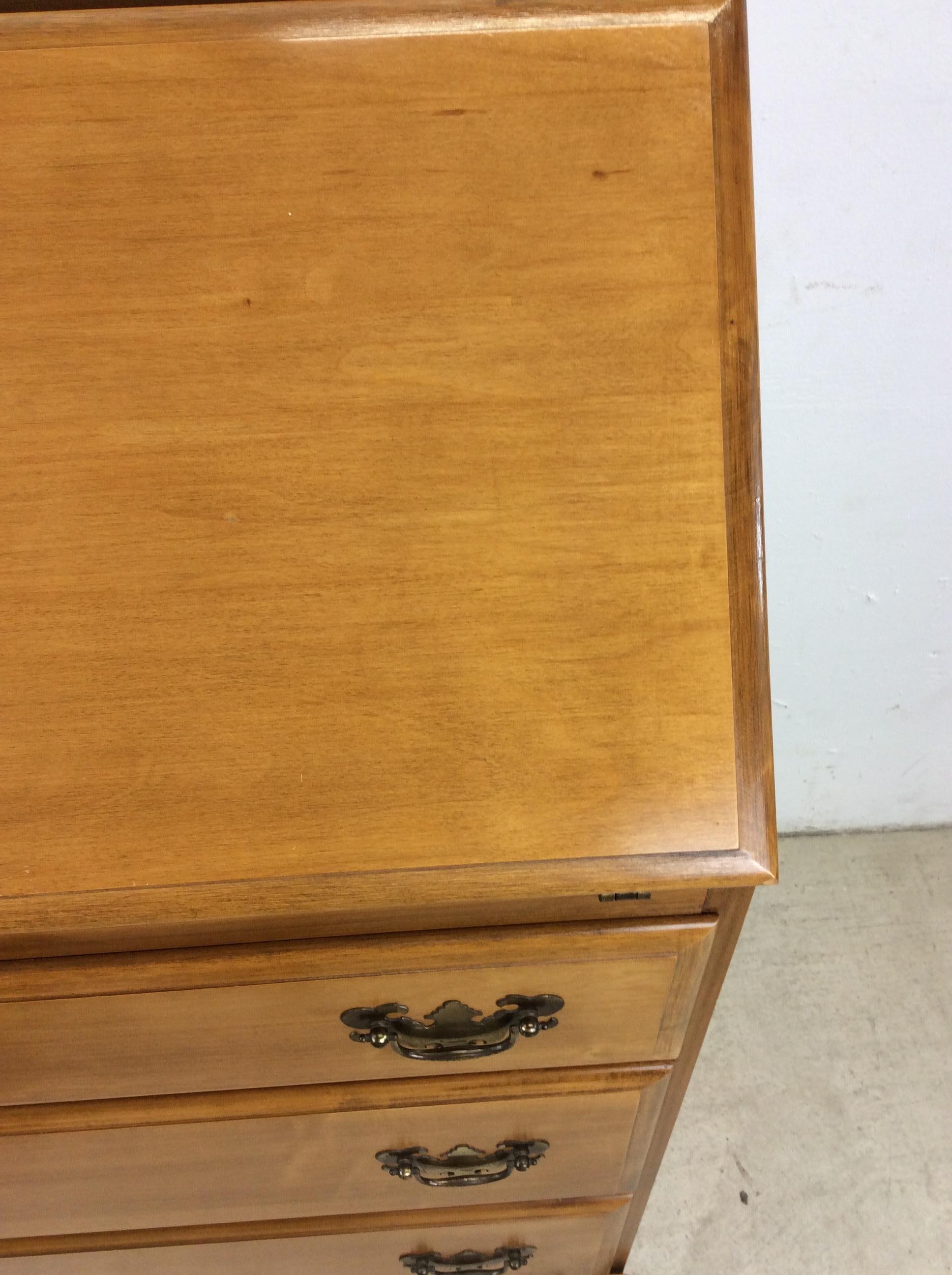 Vintage-Schreibtisch aus Ahornholz mit ausziehbarer Front (Messing) im Angebot