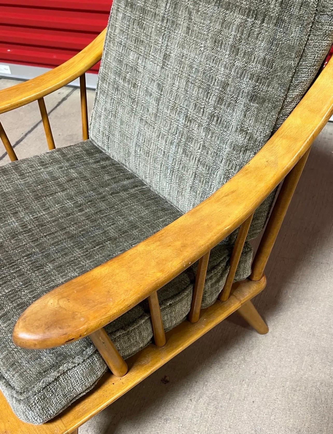 Late 20th Century Vintage Maple Conant Ball Spindle Lounge Chair For Sale