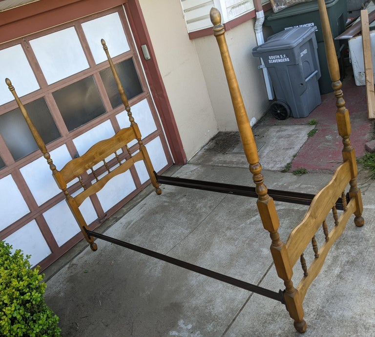 Vintage Maple FourPoster Twin Bed For Sale at 1stDibs