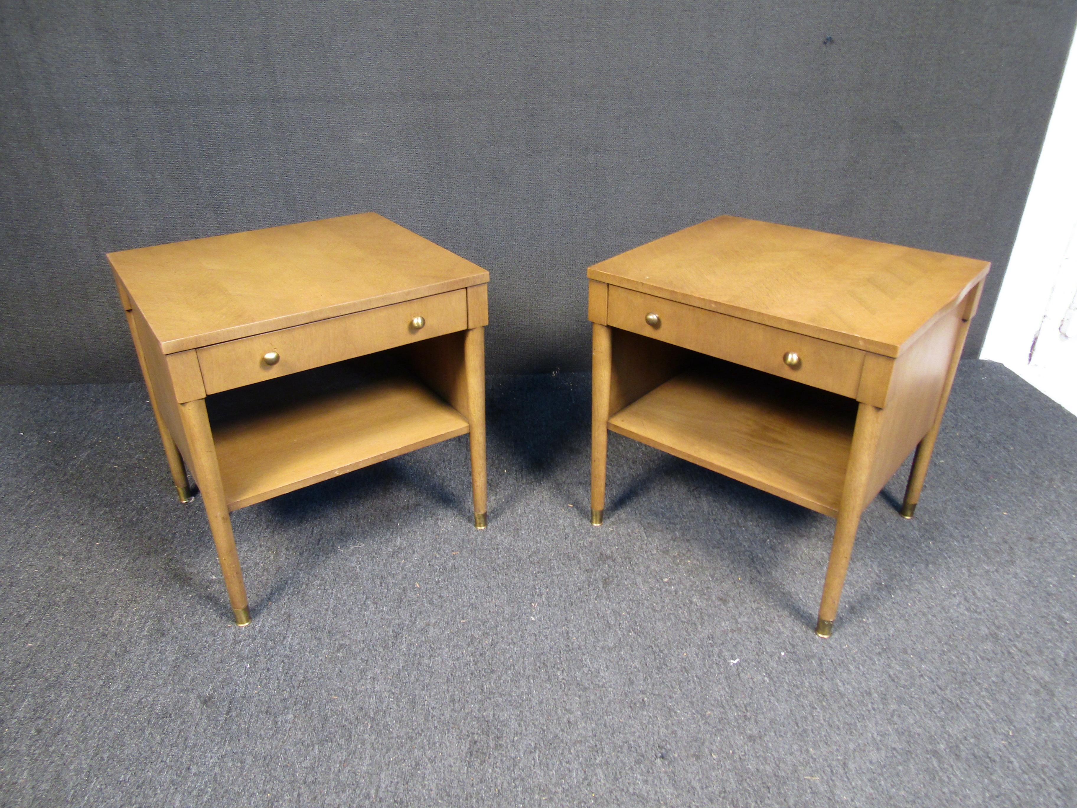Vintage Maple Nightstands by Henredon In Good Condition In Brooklyn, NY