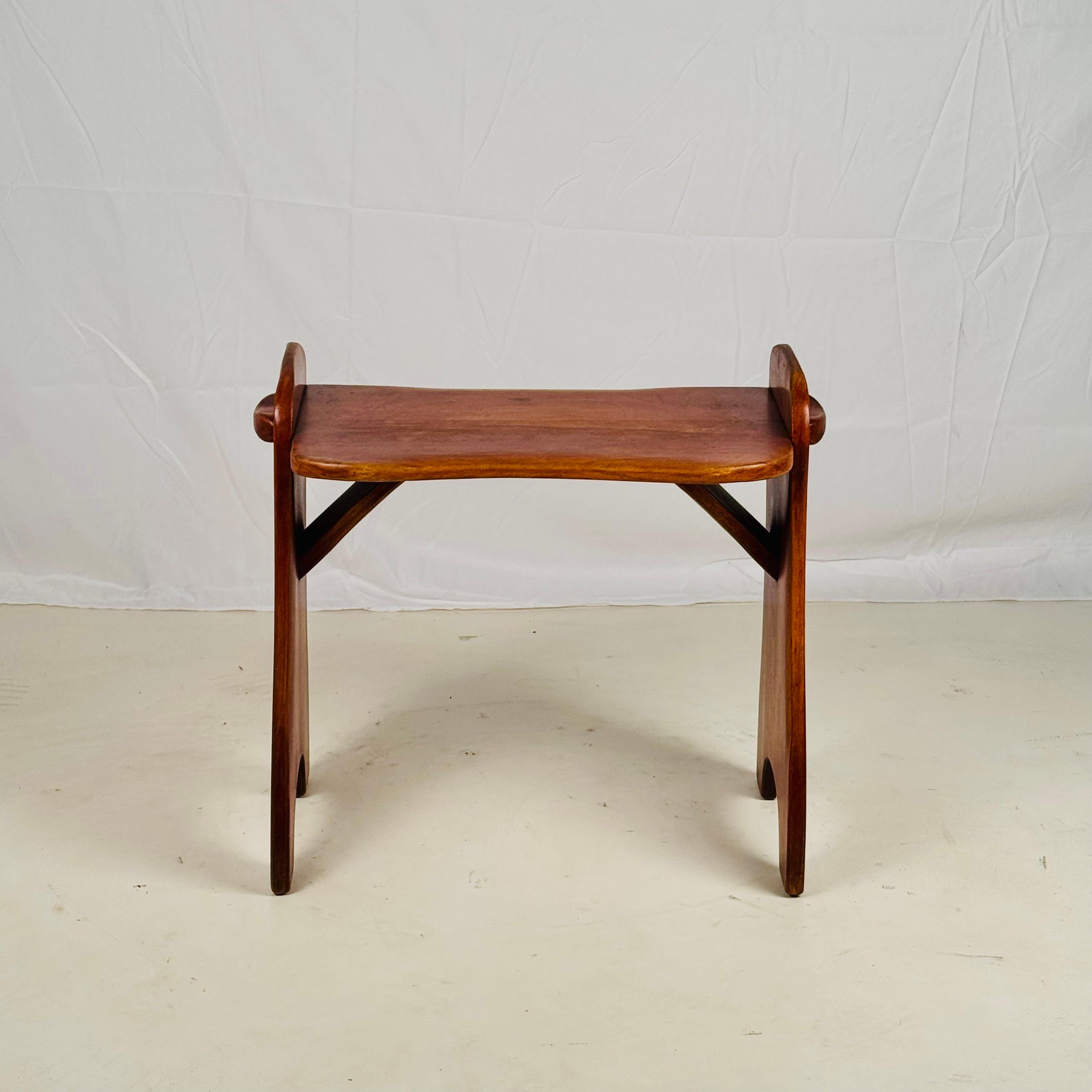 Gorgeous original Cushman Colonial Creations maple stool or small bench. Soft edges and corners, warm wood stain and beautiful patina.
Original engraved tag under the seat.