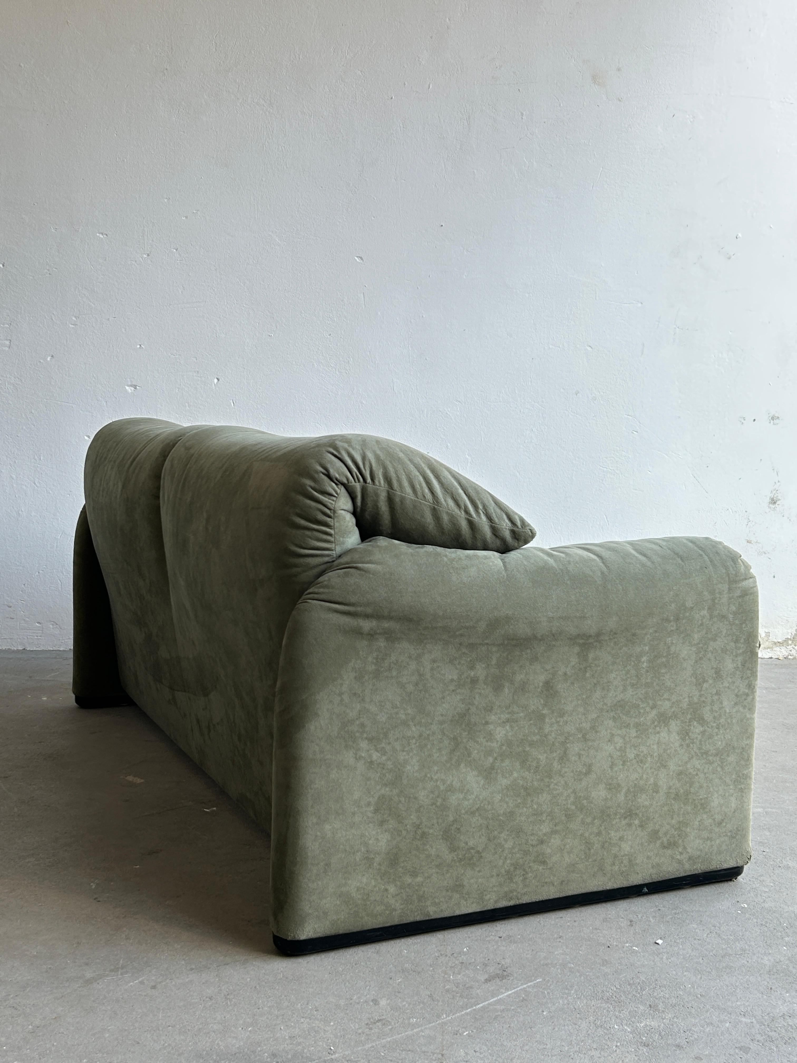 cassina sofa vintage