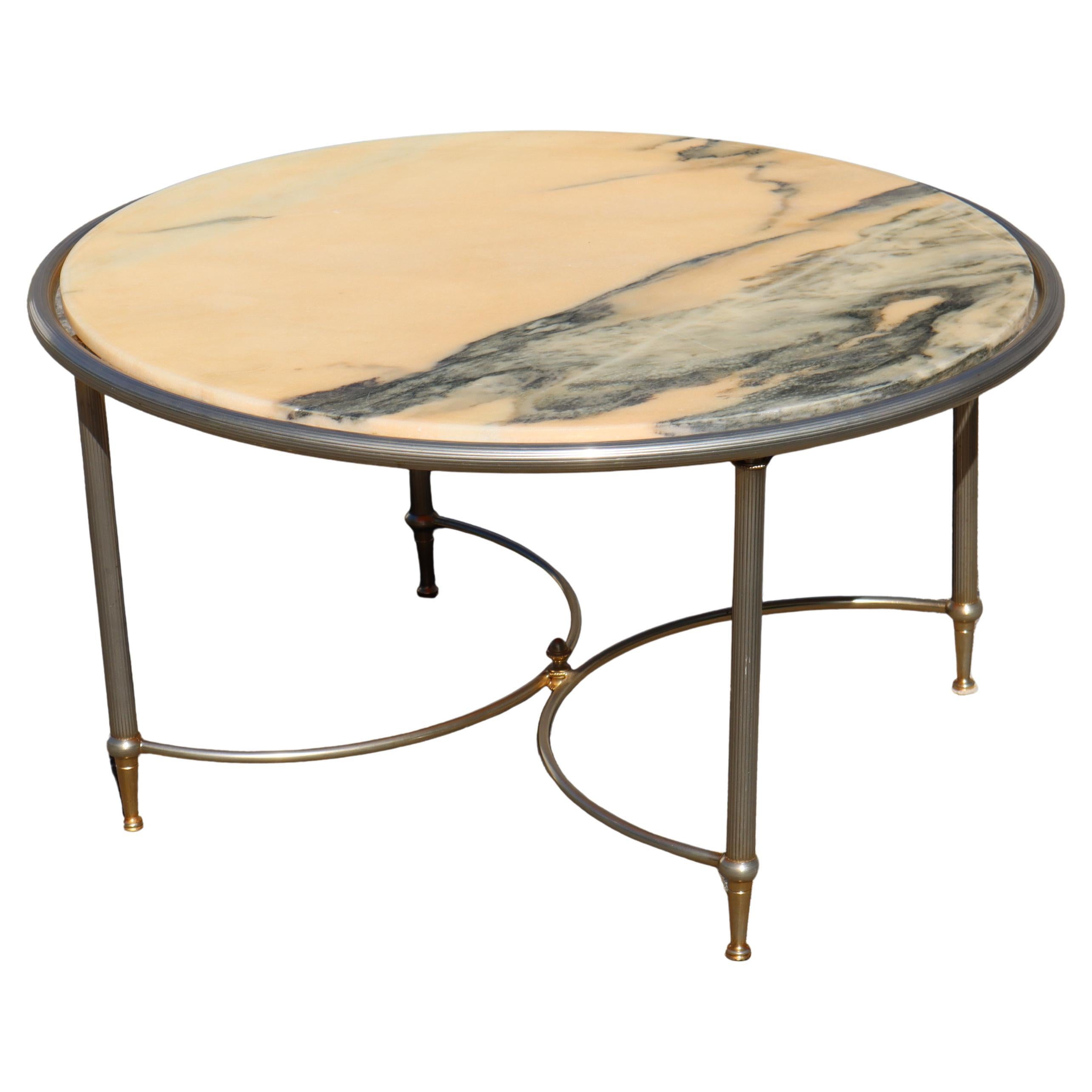 Vintage Maison Jansen Style Marble Cocktail Table - Hollywood Regency Style from the 70s
Elegant Coffee Table Style - the Marble Table Top comes with natural patterns in a beautiful mix of delicate clouds in beige, anthracite, gray .
The Table Top