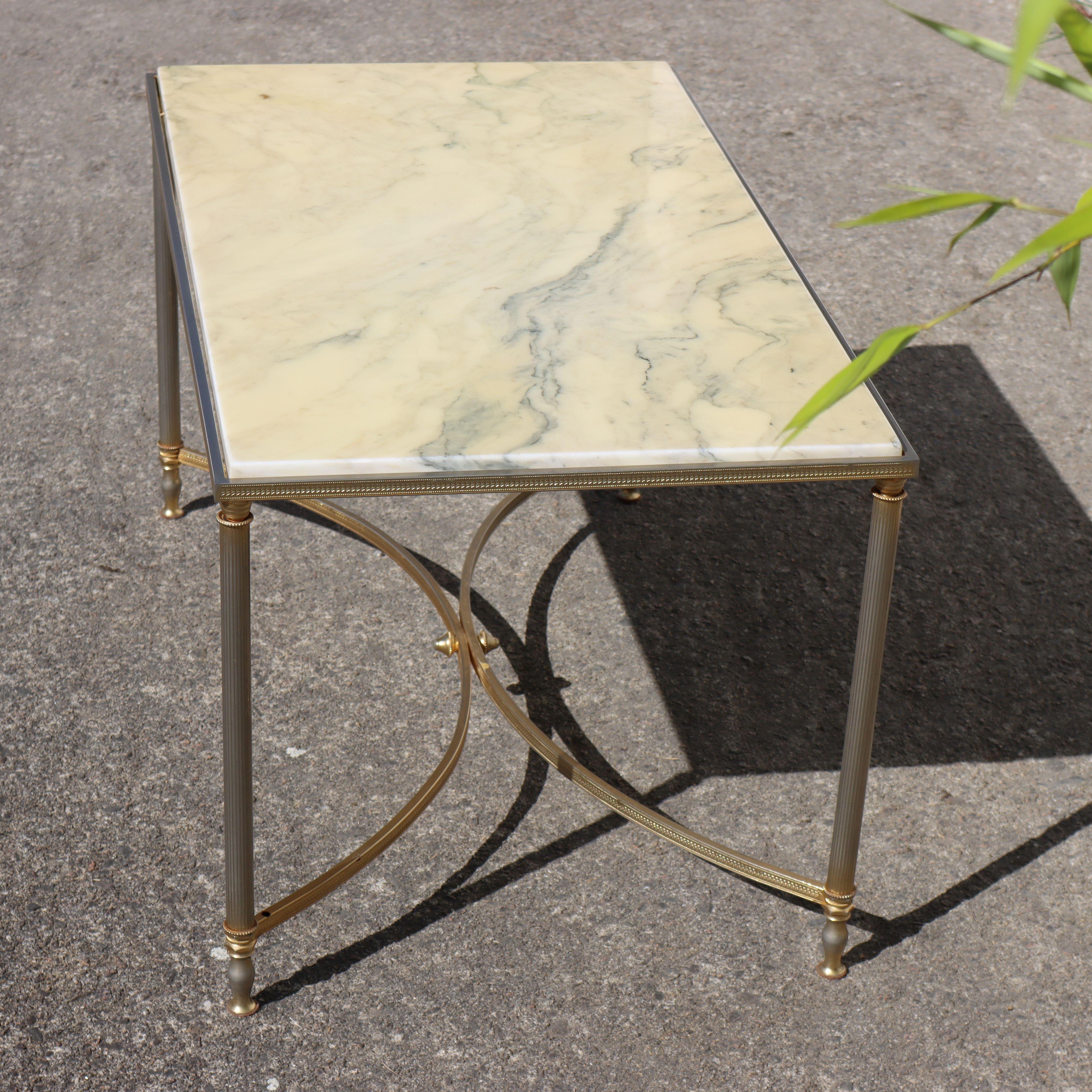 Fin du 20e siècle Table basse vintage en marbre et laiton - Table de salon - Style Régence - années 70 en vente