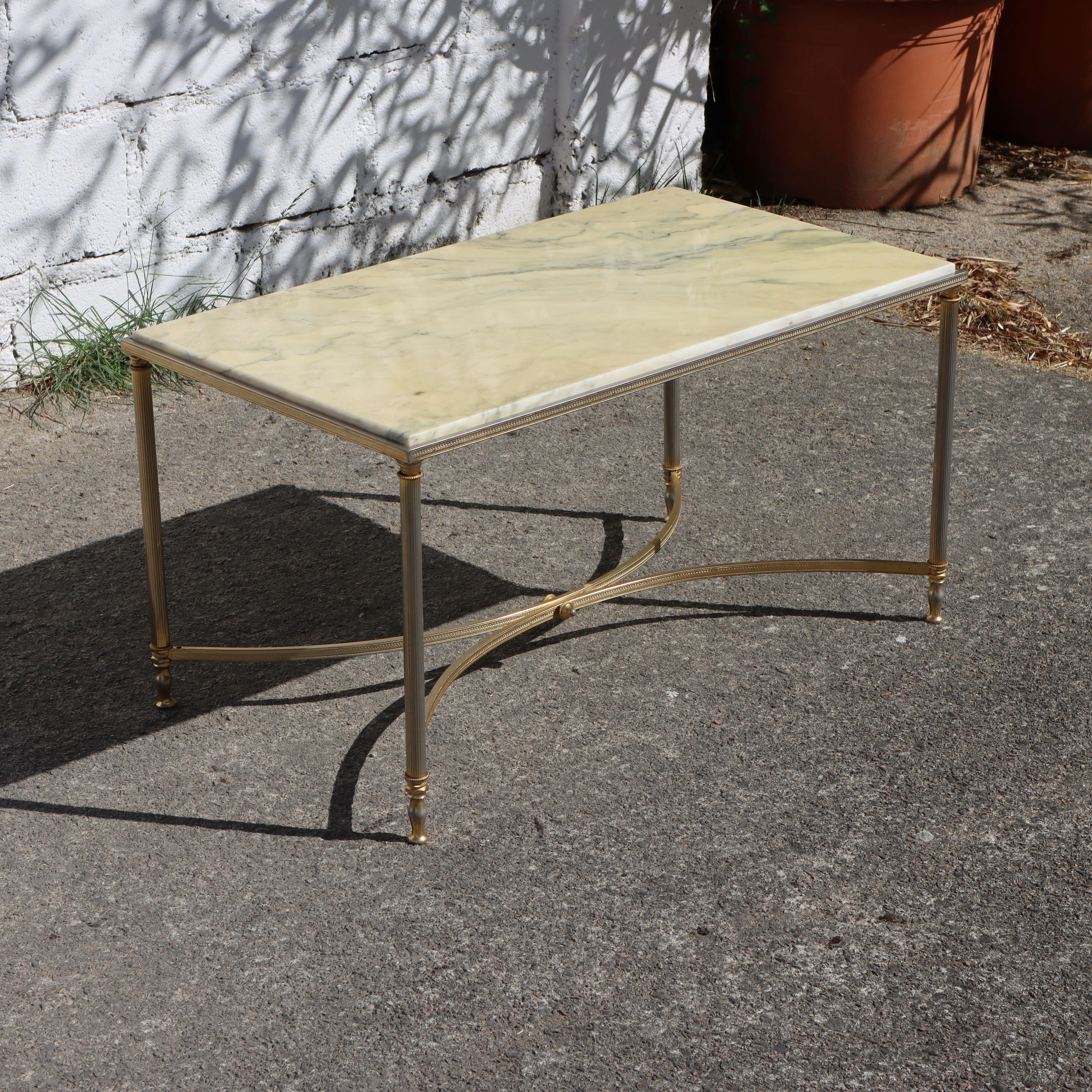 Table basse vintage en marbre et laiton - Table de salon - Style Régence - années 70 en vente 1