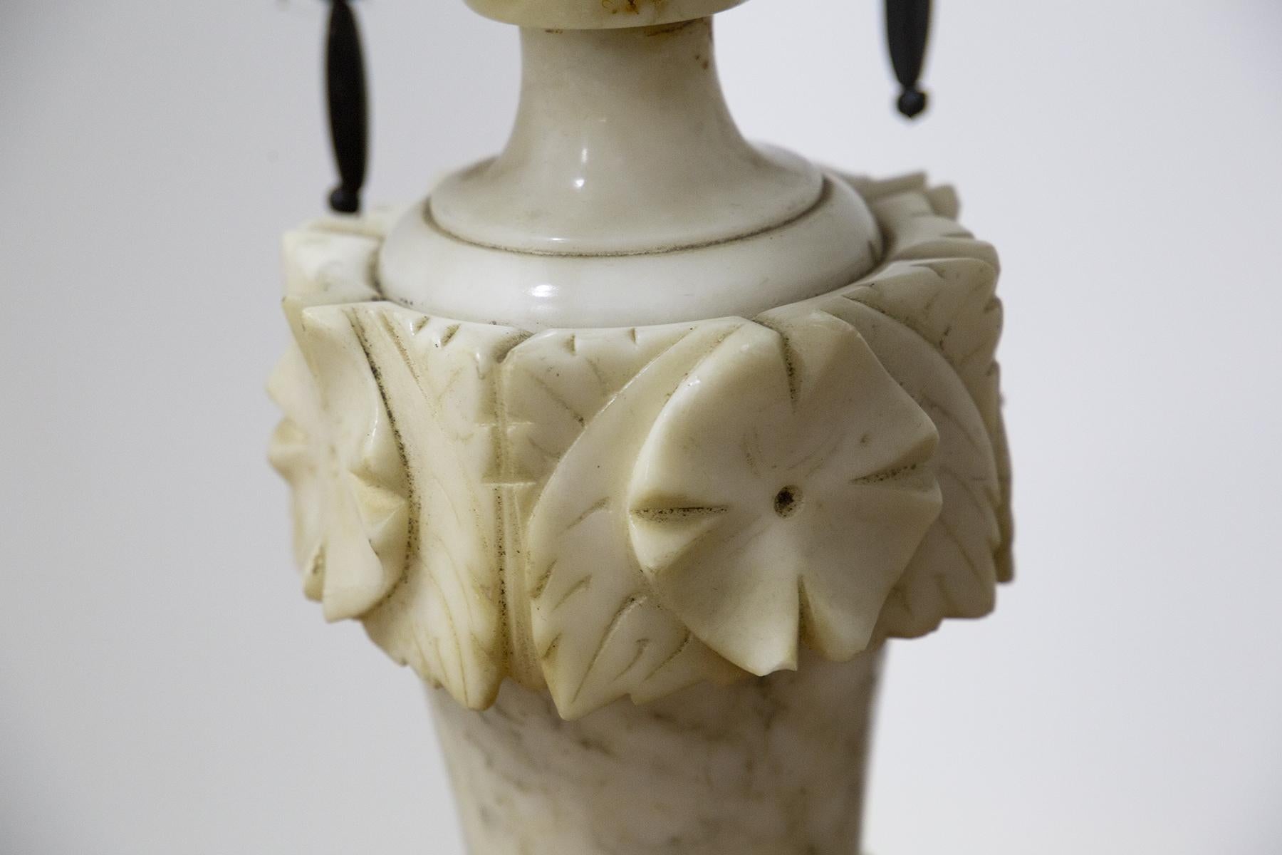 Mid-Century Modern Lampe de bureau vintage en marbre et verre en vente