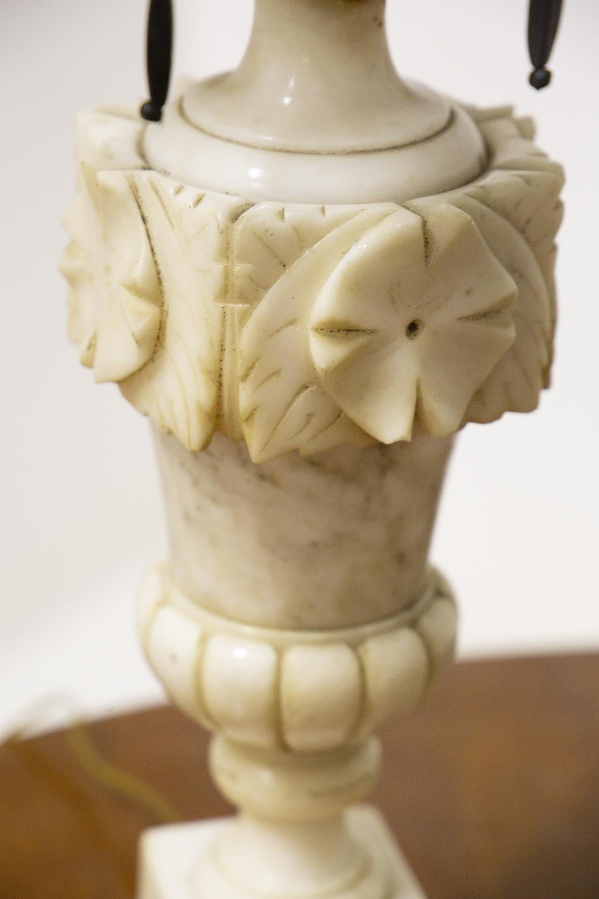 Lampe de bureau vintage en marbre et verre Bon état - En vente à Milano, IT