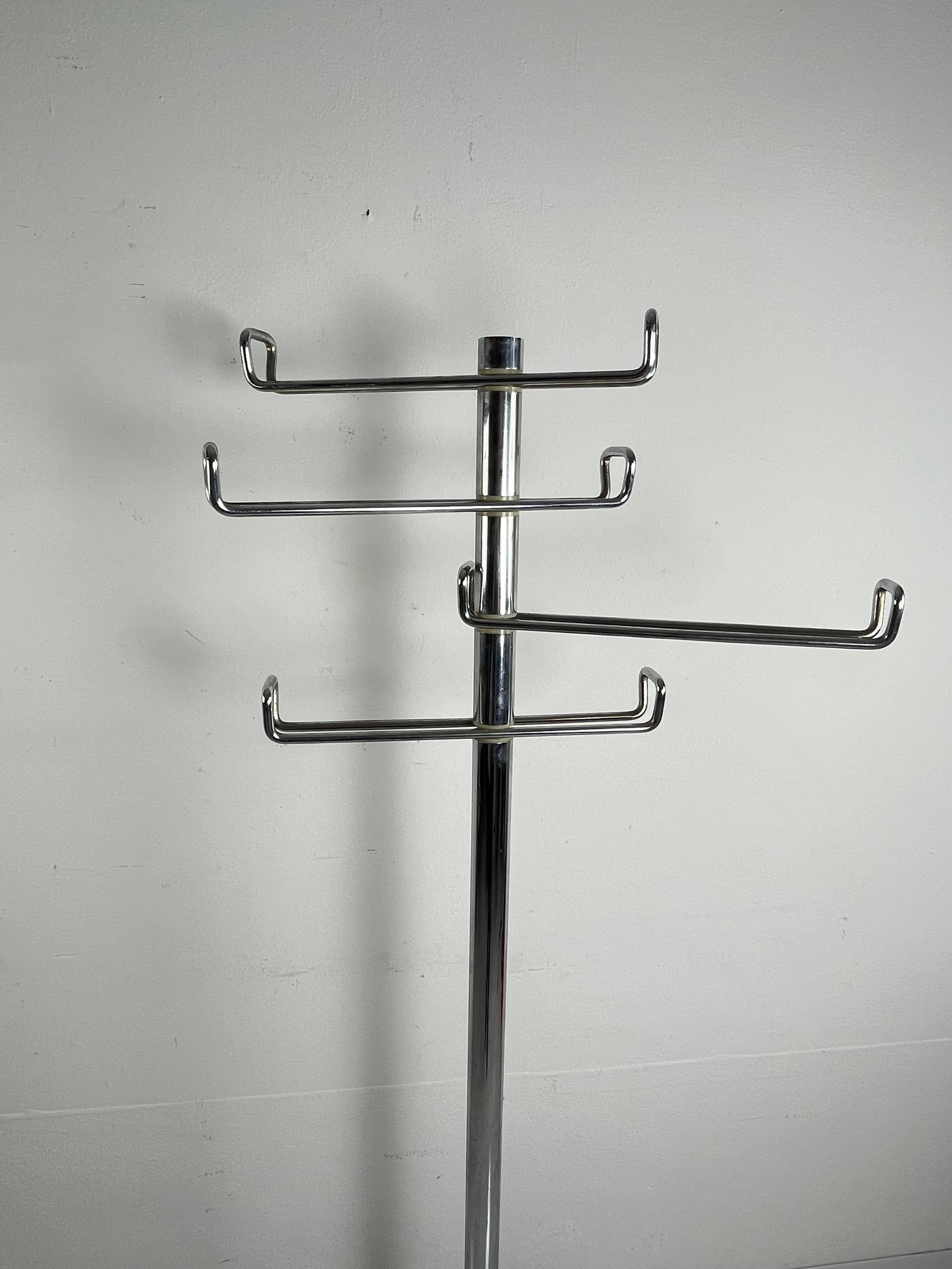 Vintage Marble And Steel Column Coat Rack Italian Design 1970s In Good Condition In Palermo, IT