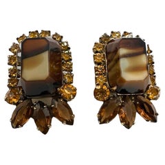 Vintage Marble Brown Glass and Champagne Color Rhinestone Clip on Earrings 
