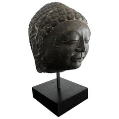Tête de Bouddha en marbre vintage sur pied
