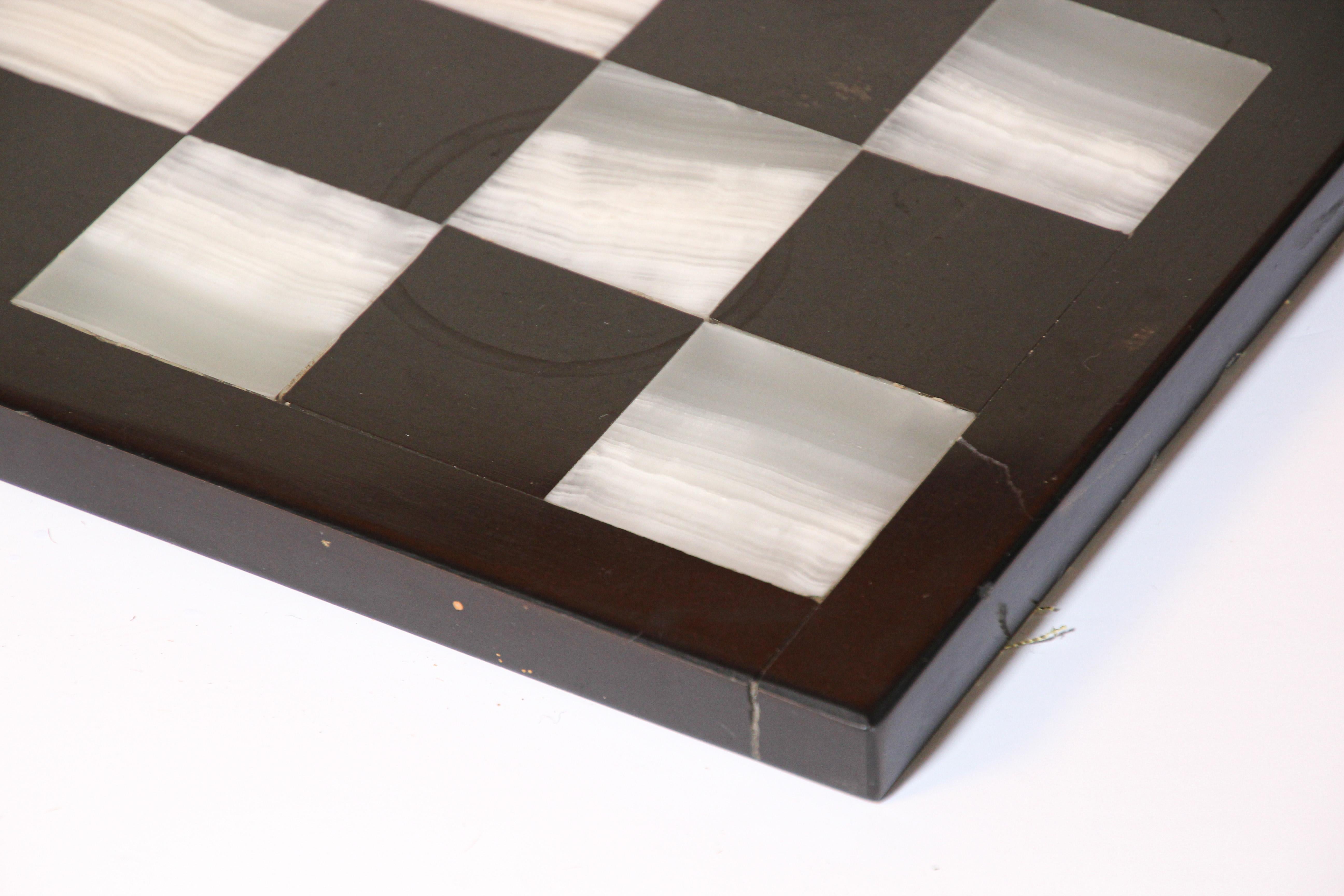 Vintage Marble Chess Board with Hand Carved Black and White Onyx Chess Pieces 4