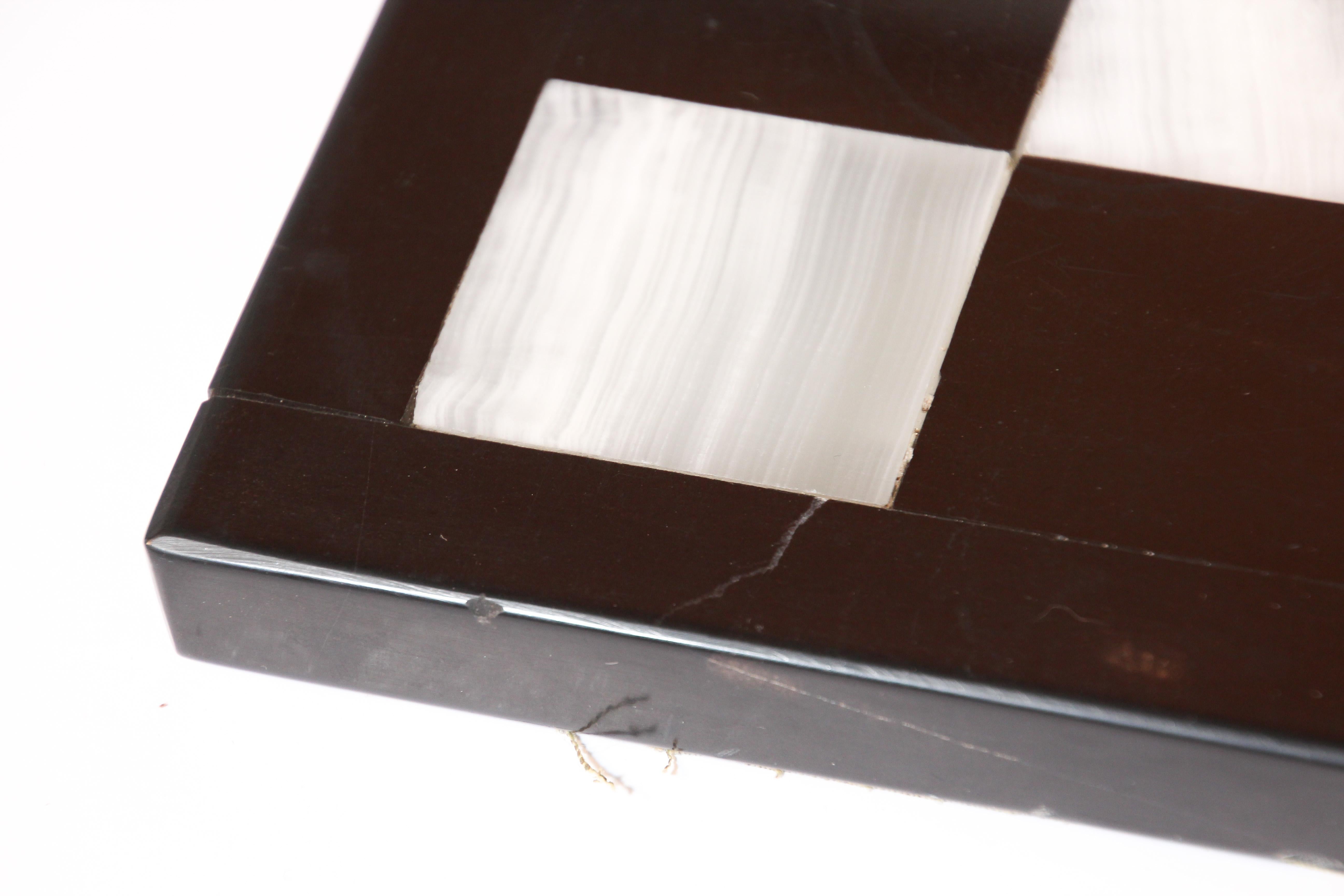 Vintage Marble Chess Board with Hand Carved Black and White Onyx Chess Pieces 7
