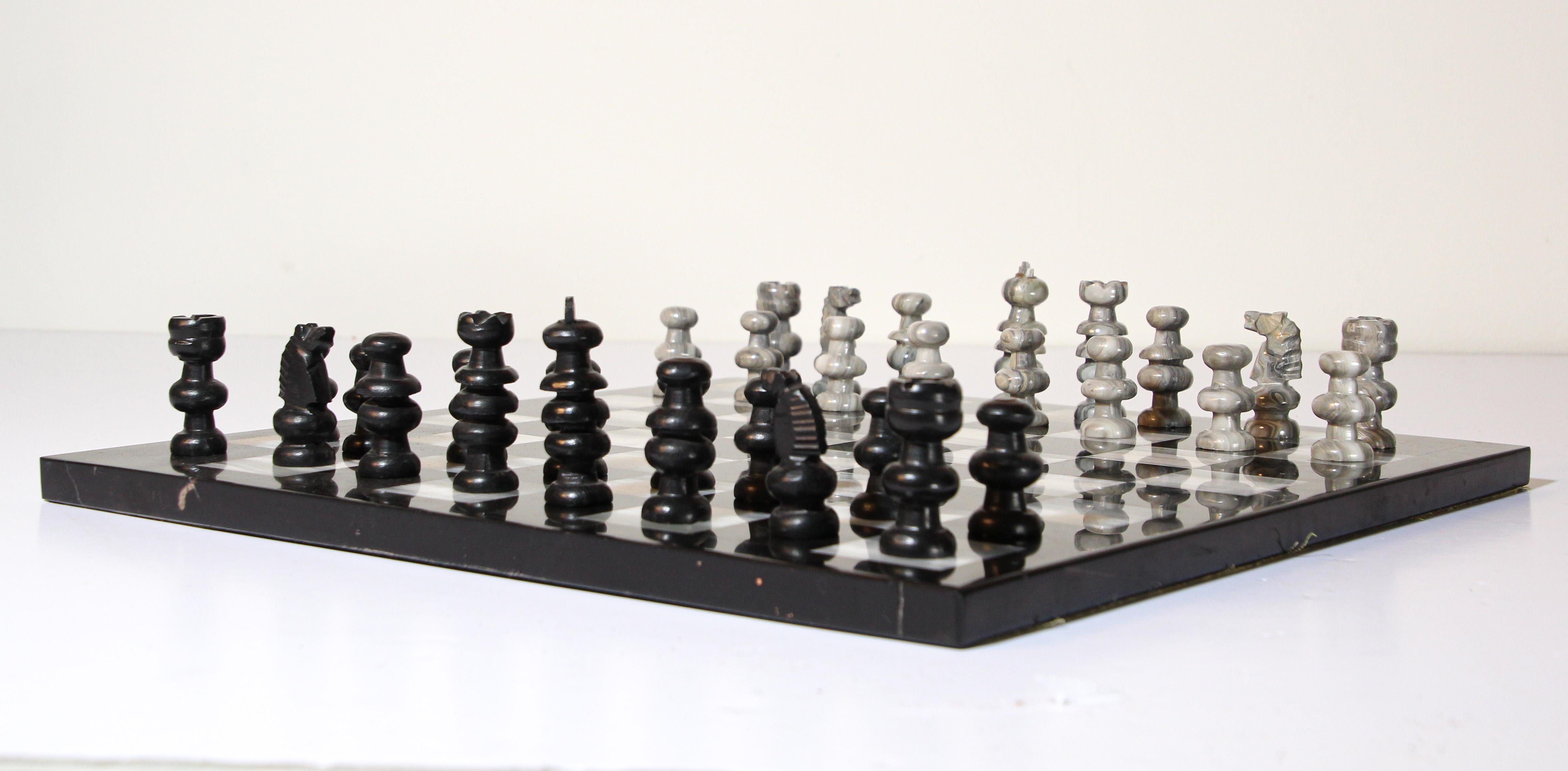 Italian Vintage Marble Chess Board with Hand Carved Black and White Onyx Chess Pieces