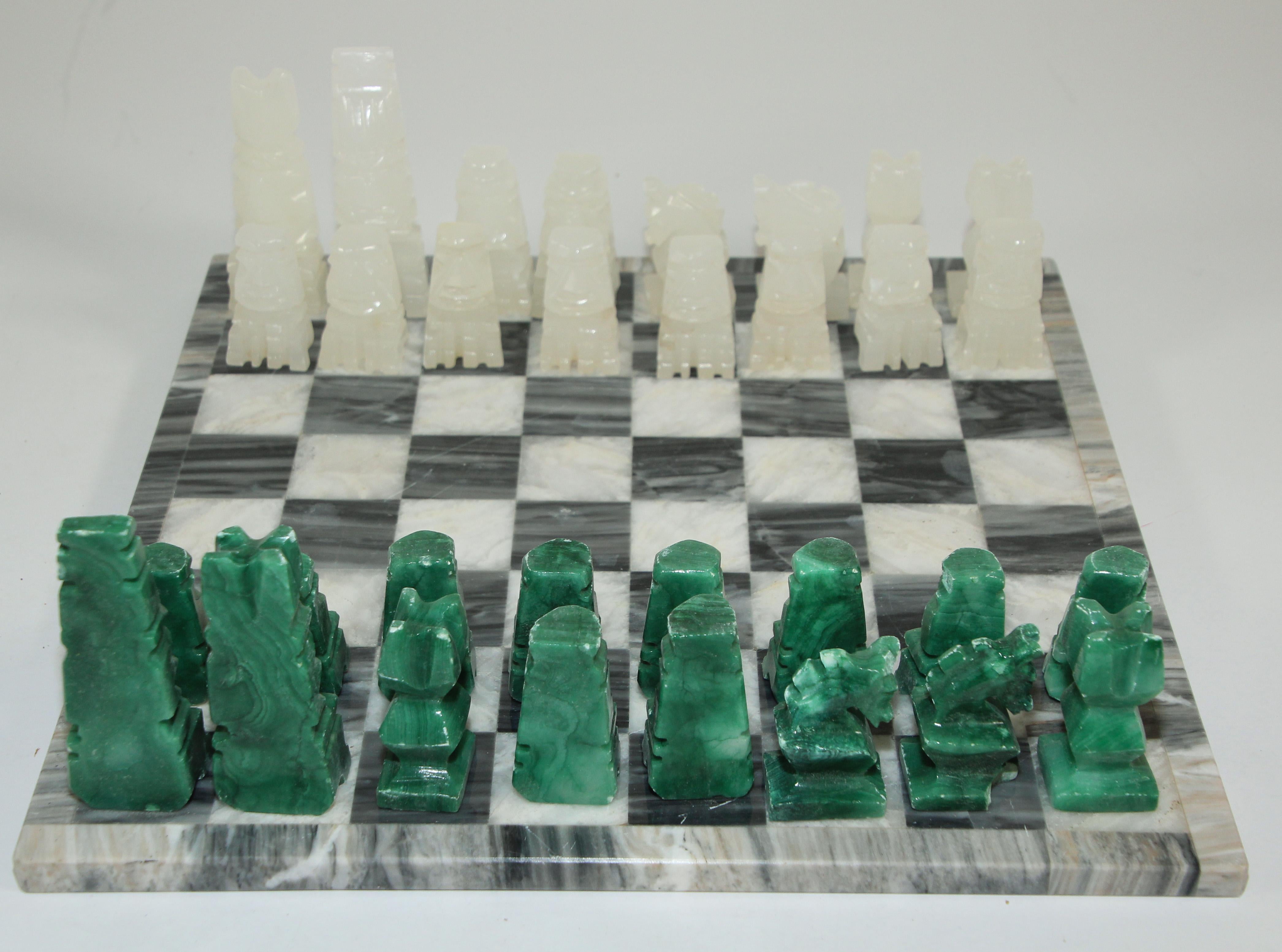 Vintage Marble Chess Board with Hand Carved Green and White Onyx Chess Pieces 2