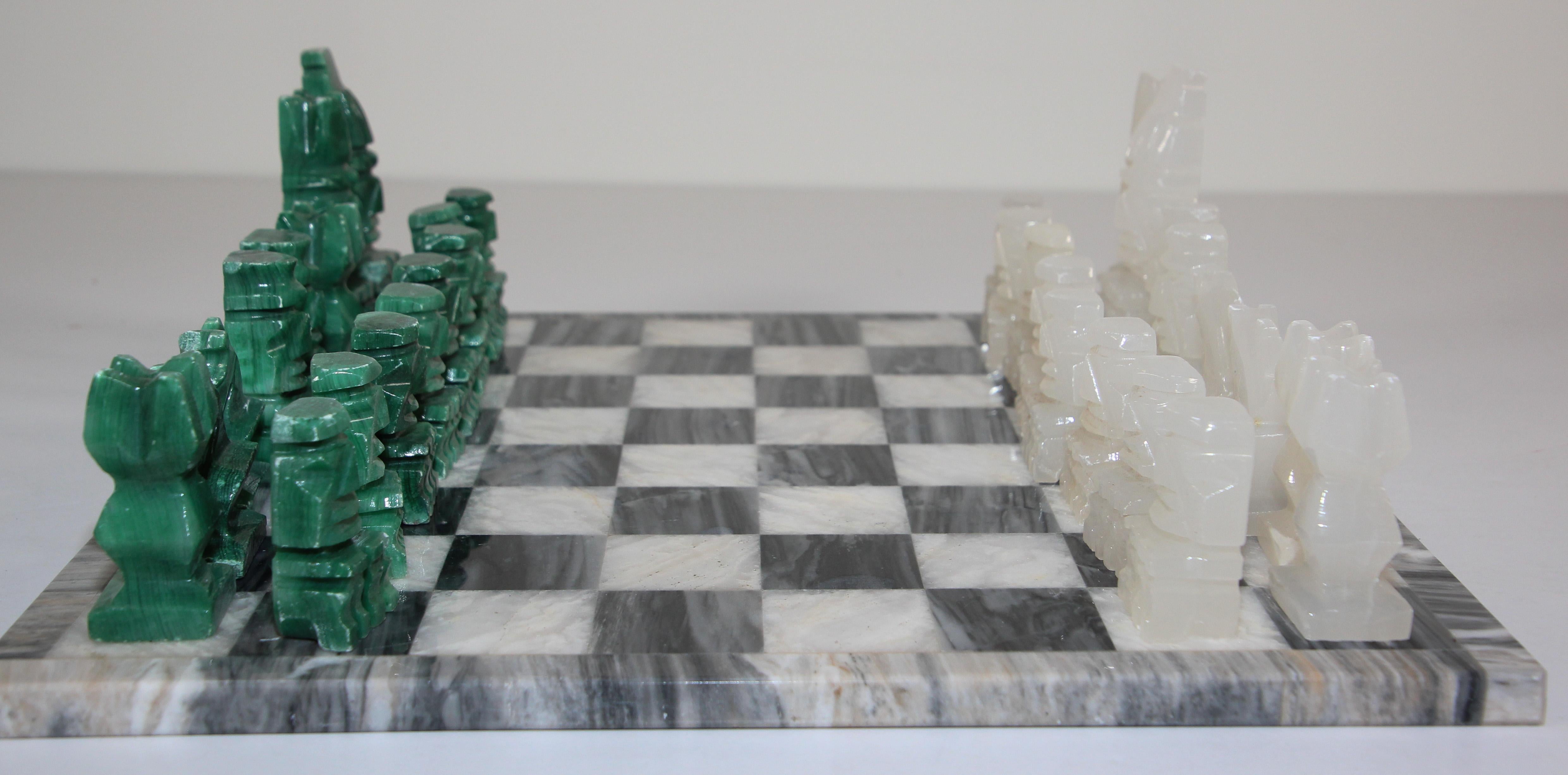 green and white onyx chess set