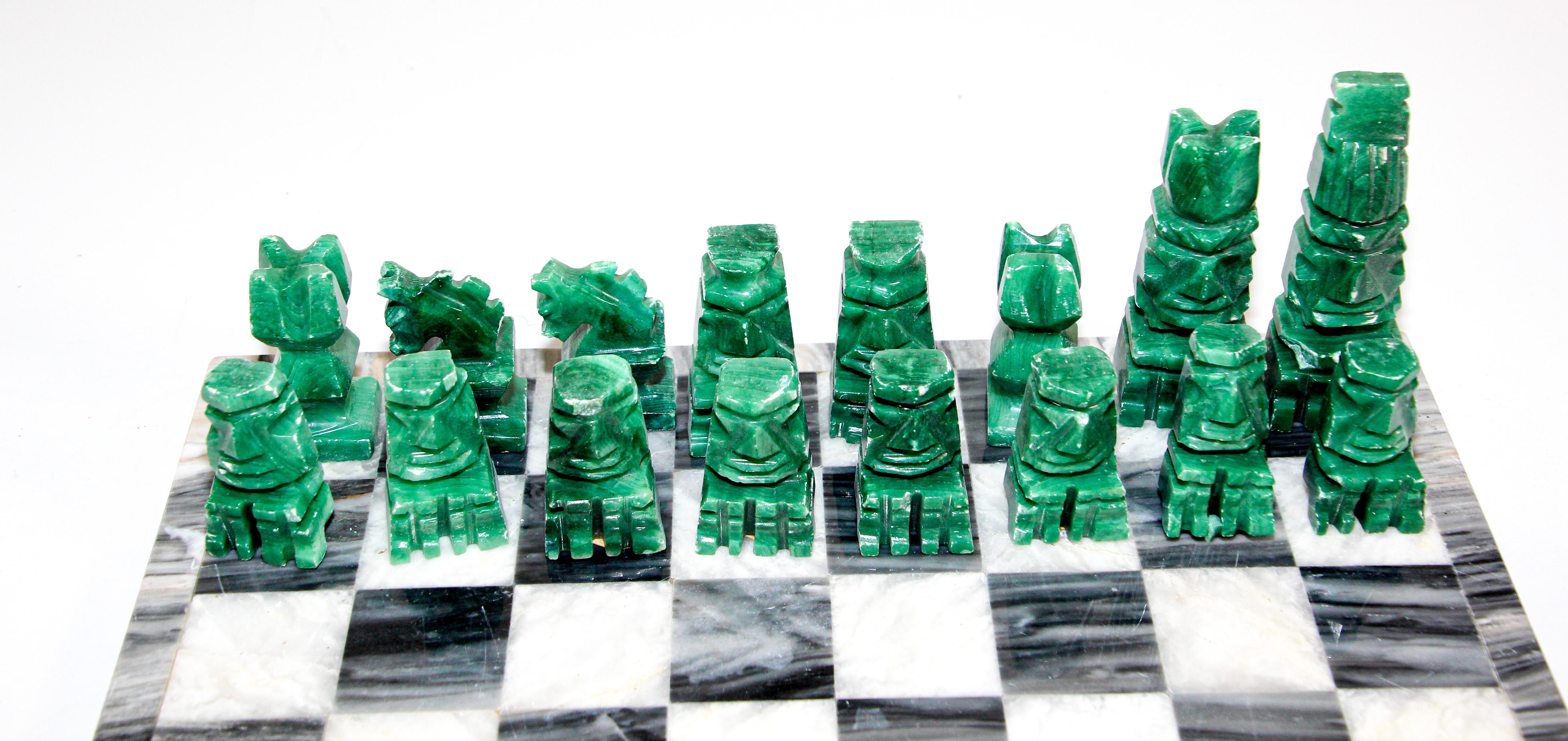 Mexican Vintage Marble Chess Board with Hand Carved Green and White Onyx Chess Pieces