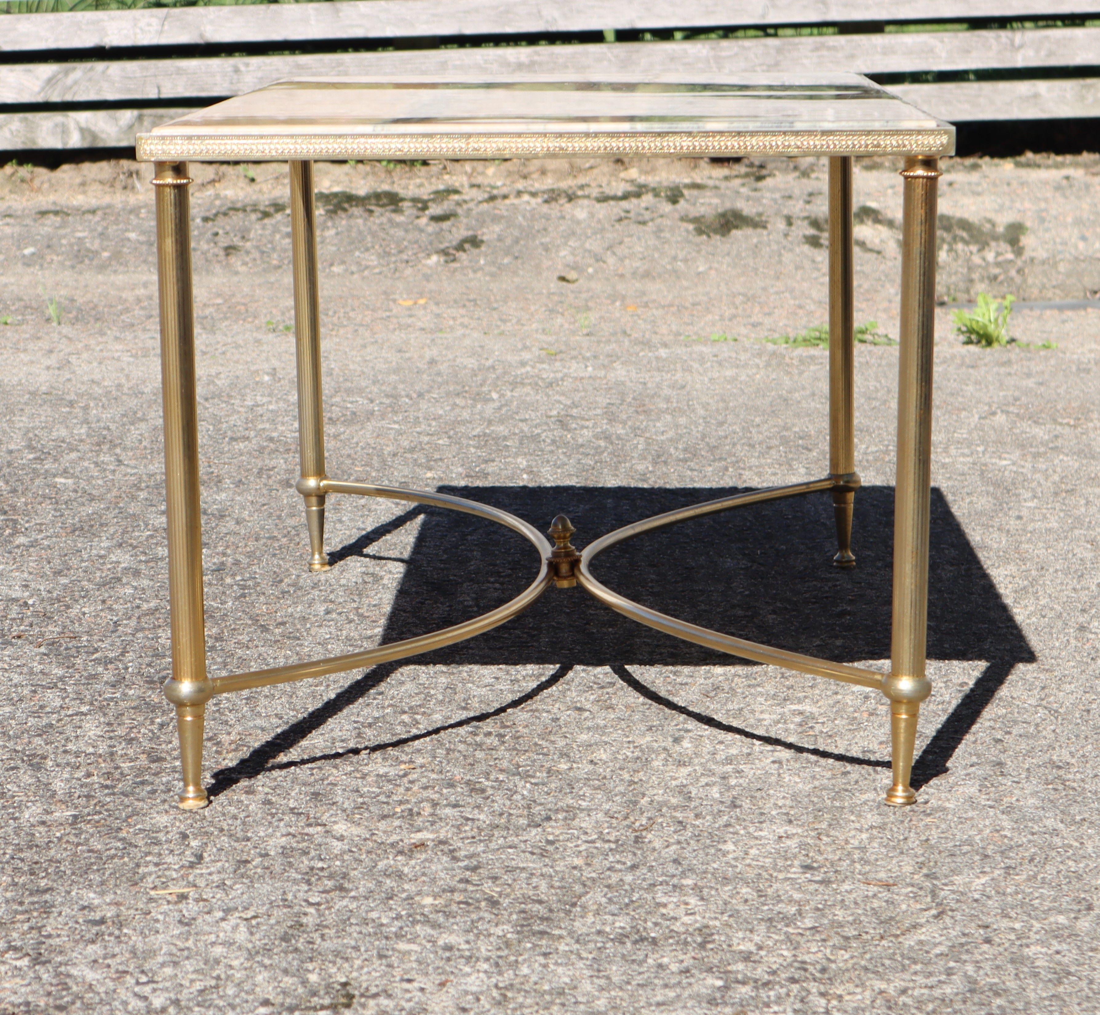 Vintage Marble Coffee Table--Cocktail Table-Loung Table-Maison Jansen Style-70s finales del siglo XX en venta