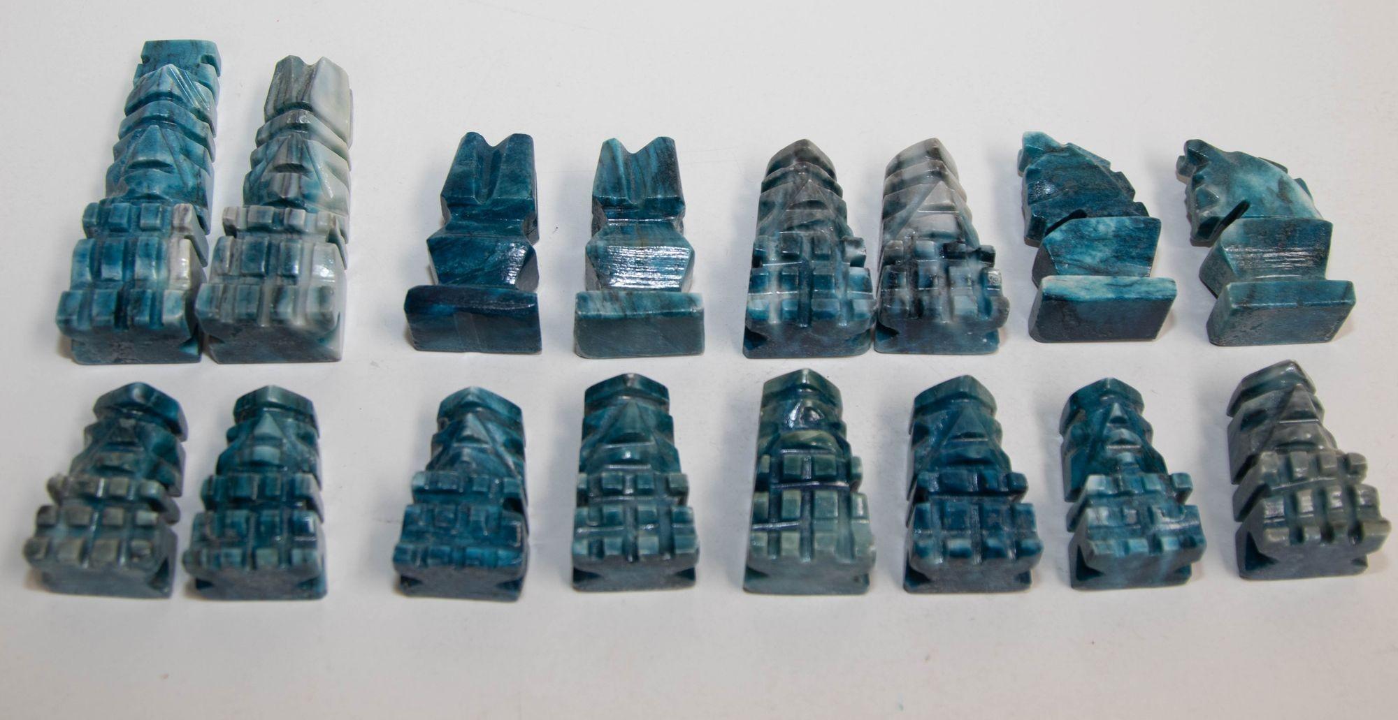 Grand jeu d'échecs vintage en marbre avec pièces en onyx turquoise sculptées à la main en vente 1