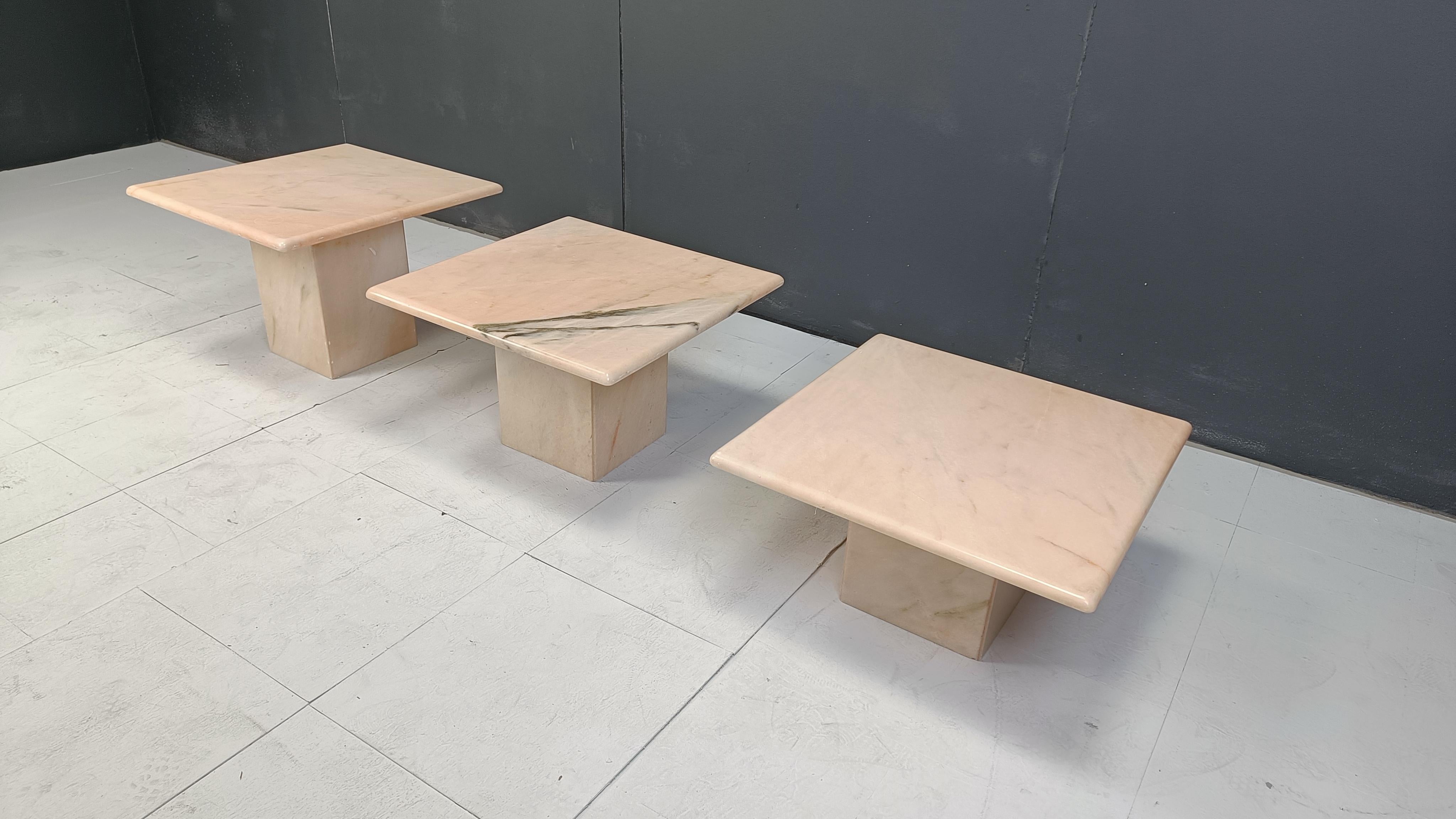 Fin du 20e siècle Tables gigognes ou tables d'appoint vintage en marbre, années 1970 en vente