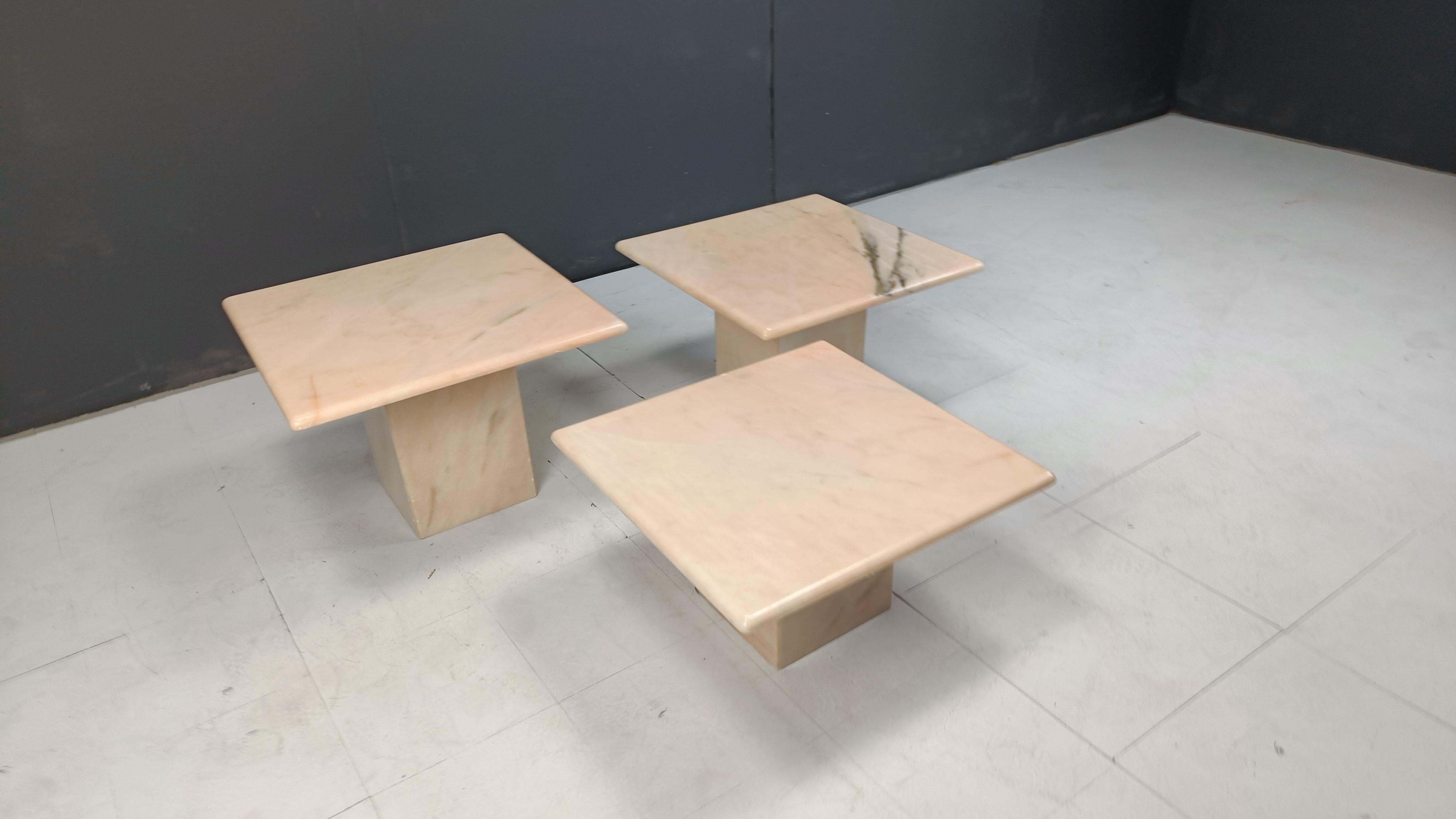 Tables gigognes ou tables d'appoint vintage en marbre, années 1970 en vente 1