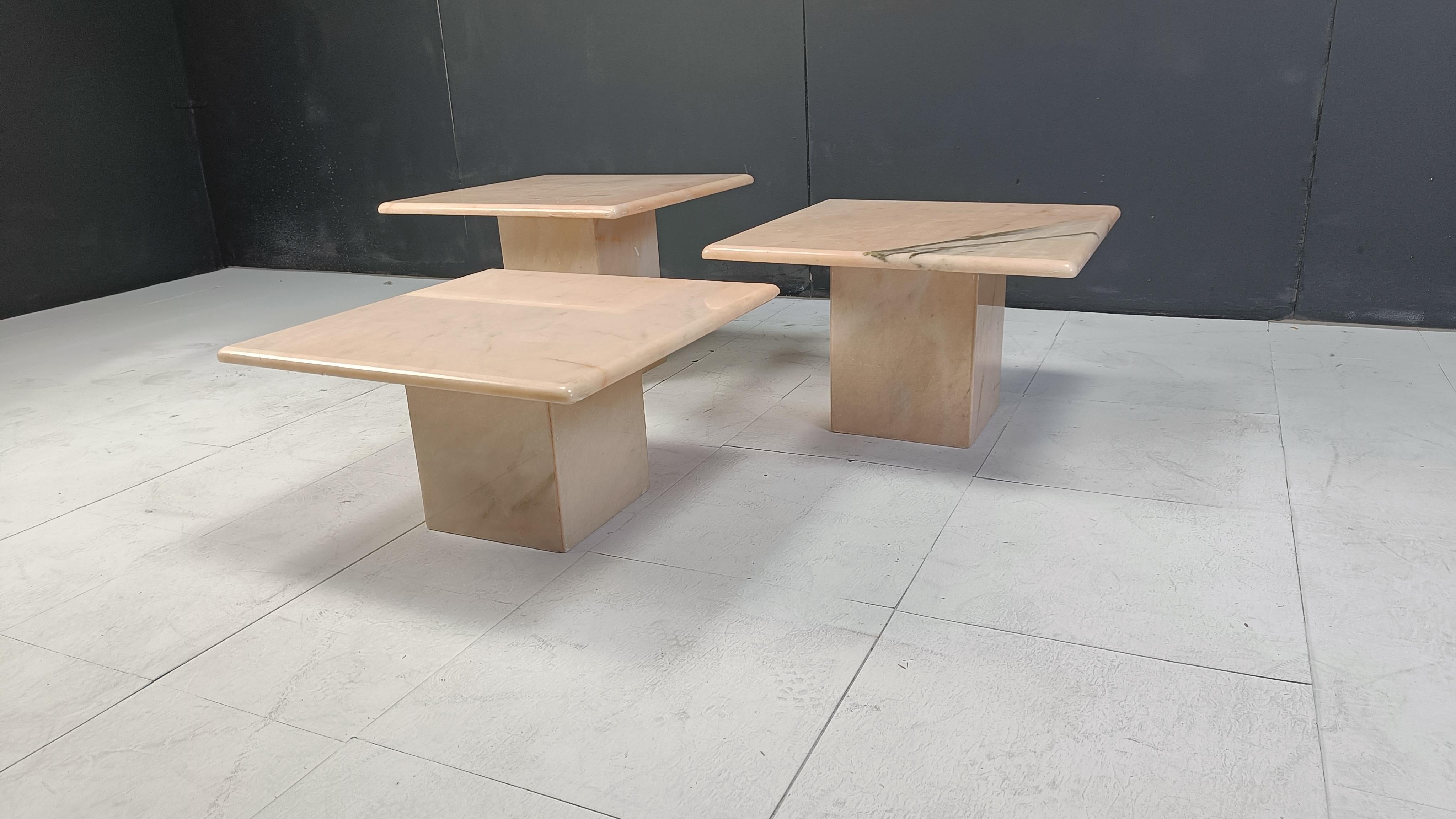Tables gigognes ou tables d'appoint vintage en marbre, années 1970 en vente 2
