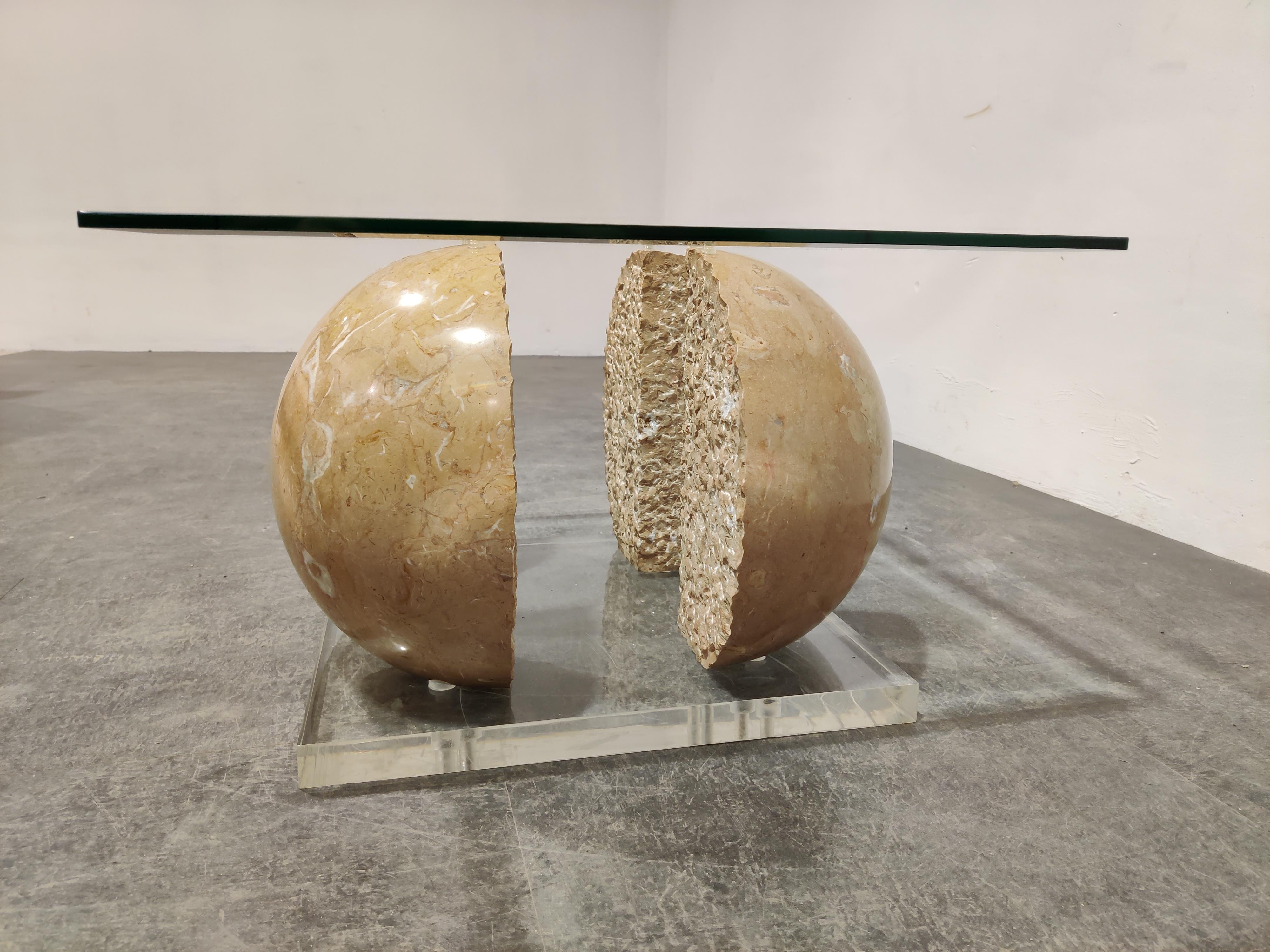 Vintage Marble Sphere Coffee Table, 1970s In Good Condition In Leuven, Vlaams Gewest