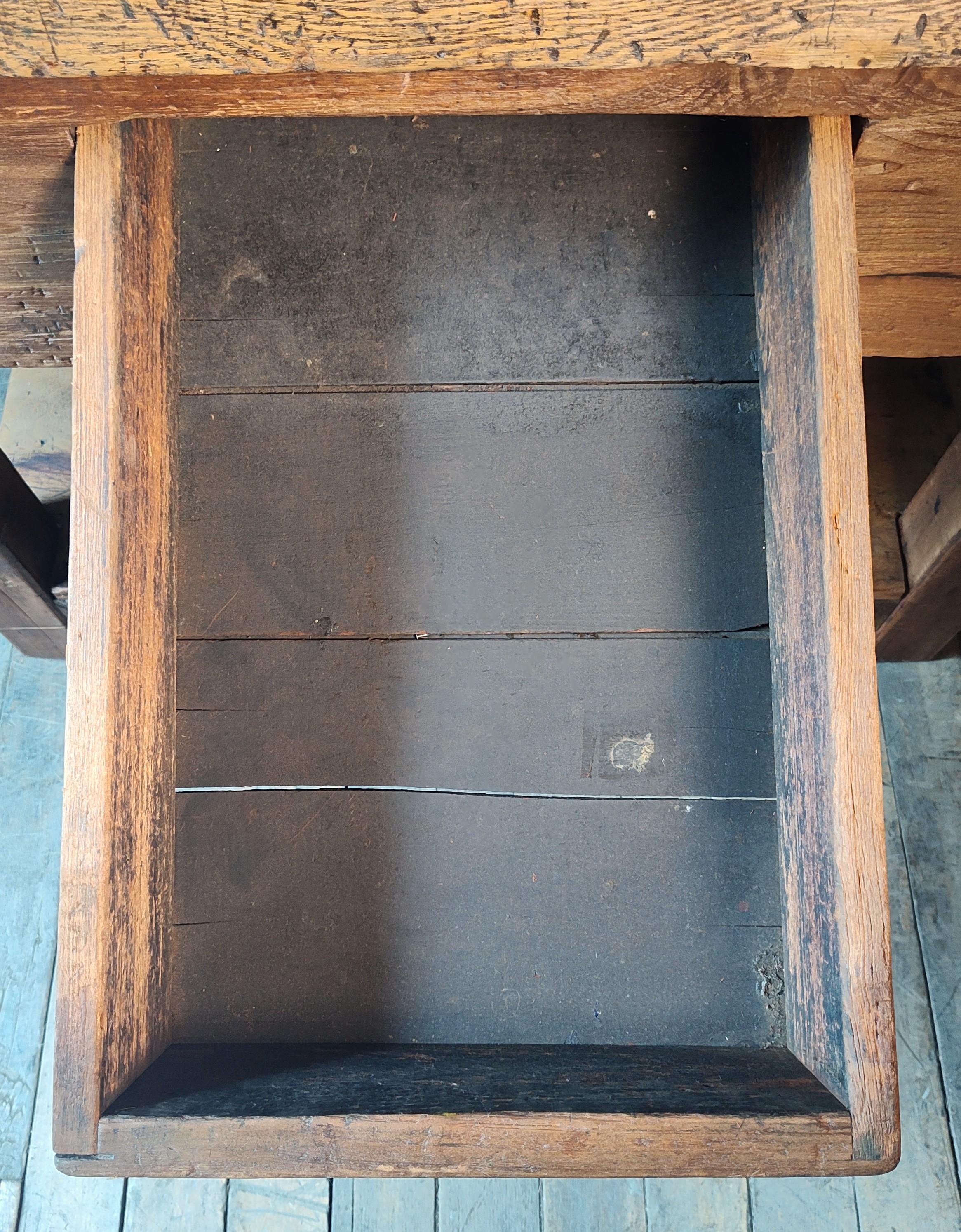Vintage Marble Top Display Table / Kitchen Island en vente 4