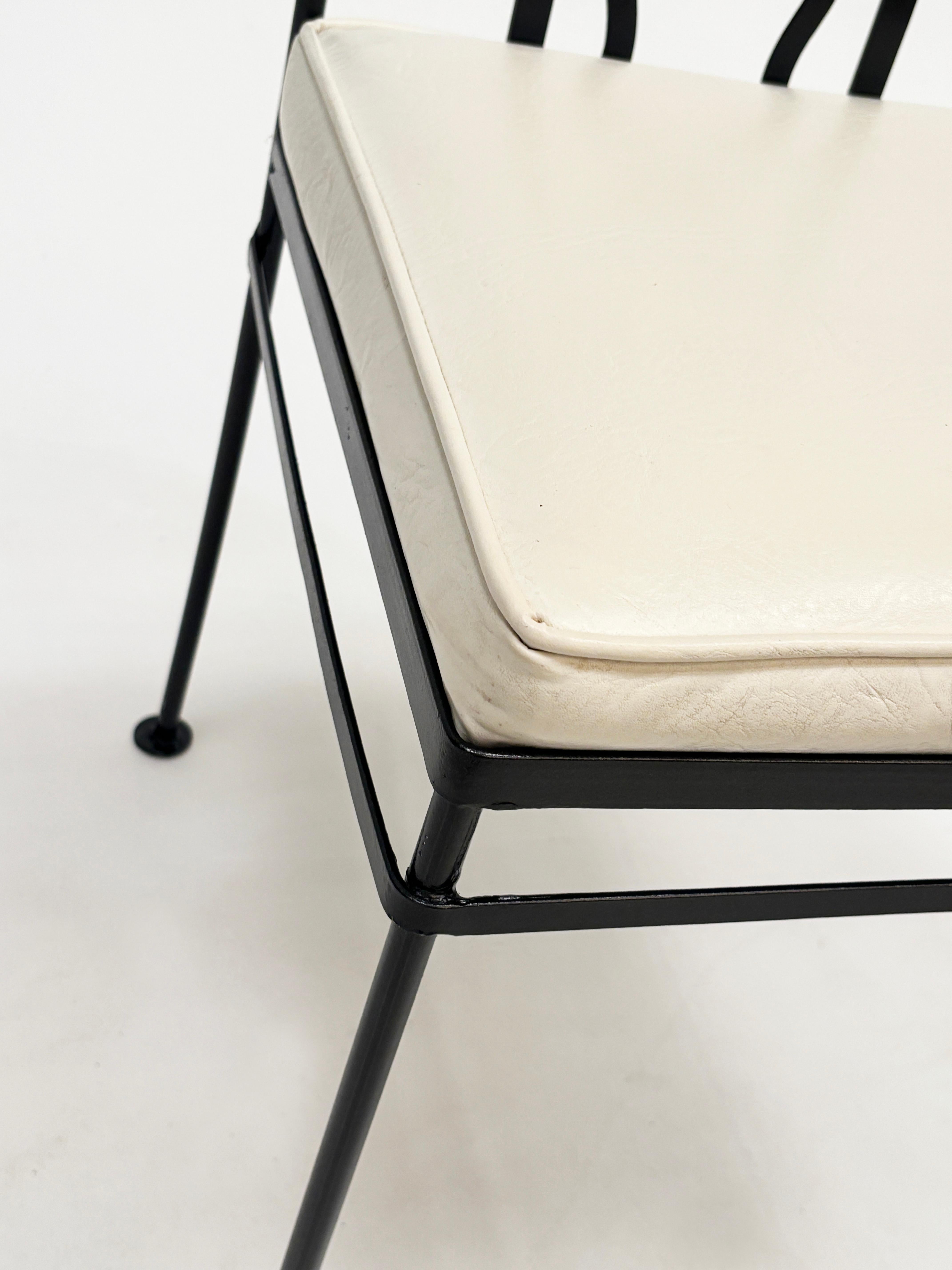 Mesa de patio vintage con tapa de mármol y cuatro sillas en venta 6