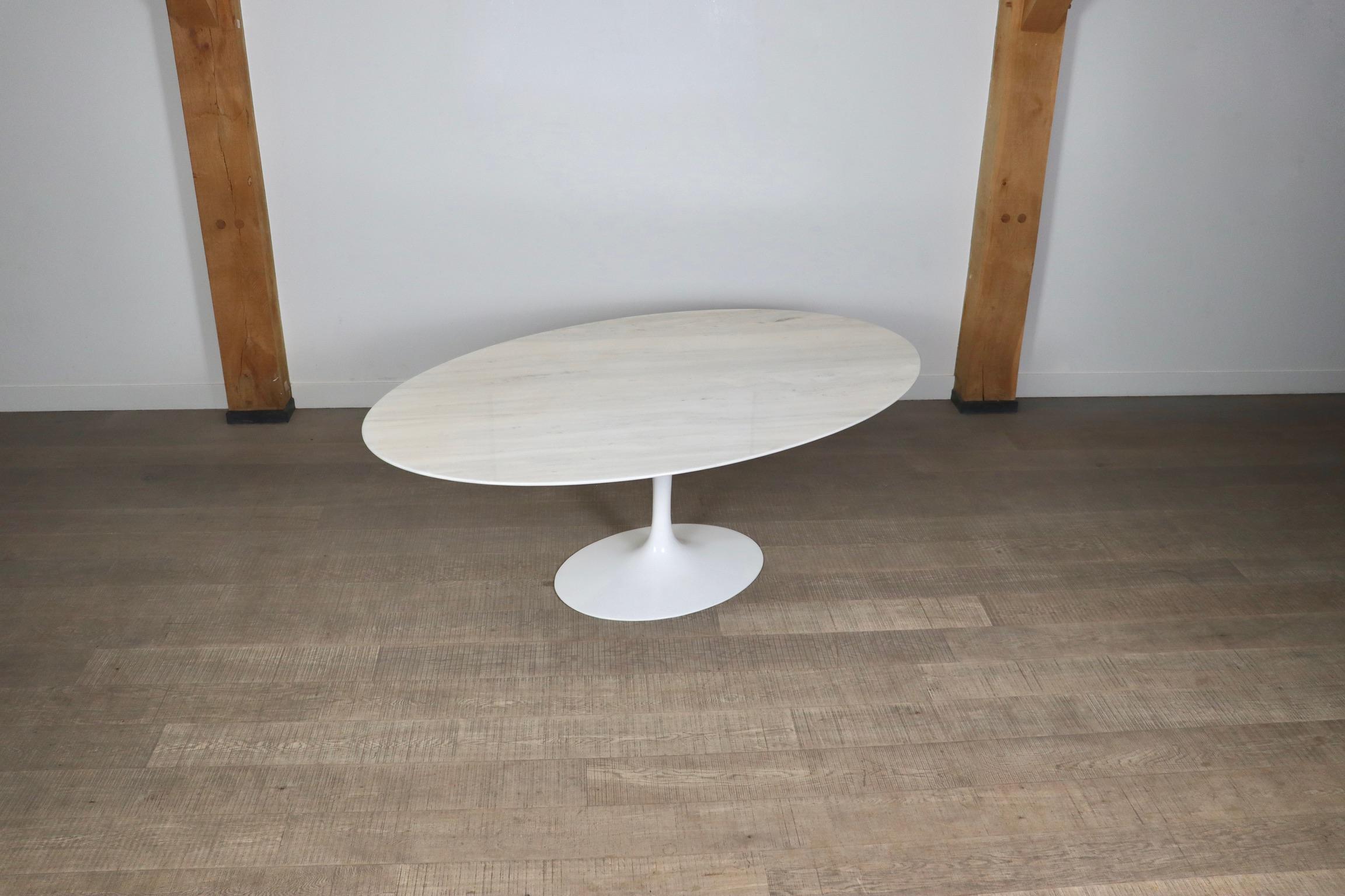 Vintage Marble Tulip Oval Dining Table By Eero Saarinen For Knoll, 1970s 8