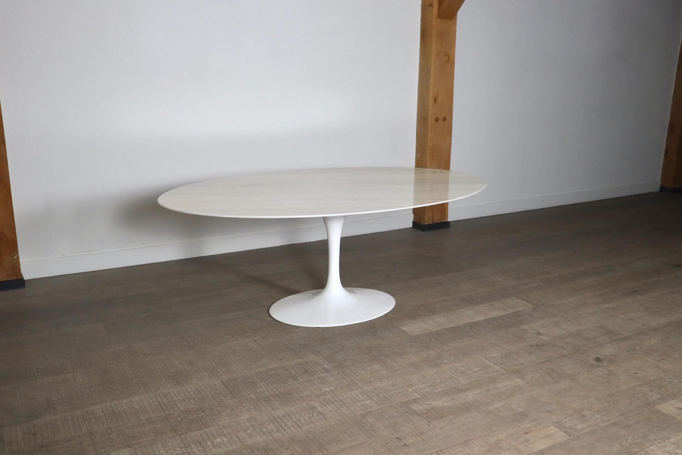 Vintage Marble Tulip Oval Dining Table By Eero Saarinen For Knoll, 1970s In Good Condition In ABCOUDE, UT